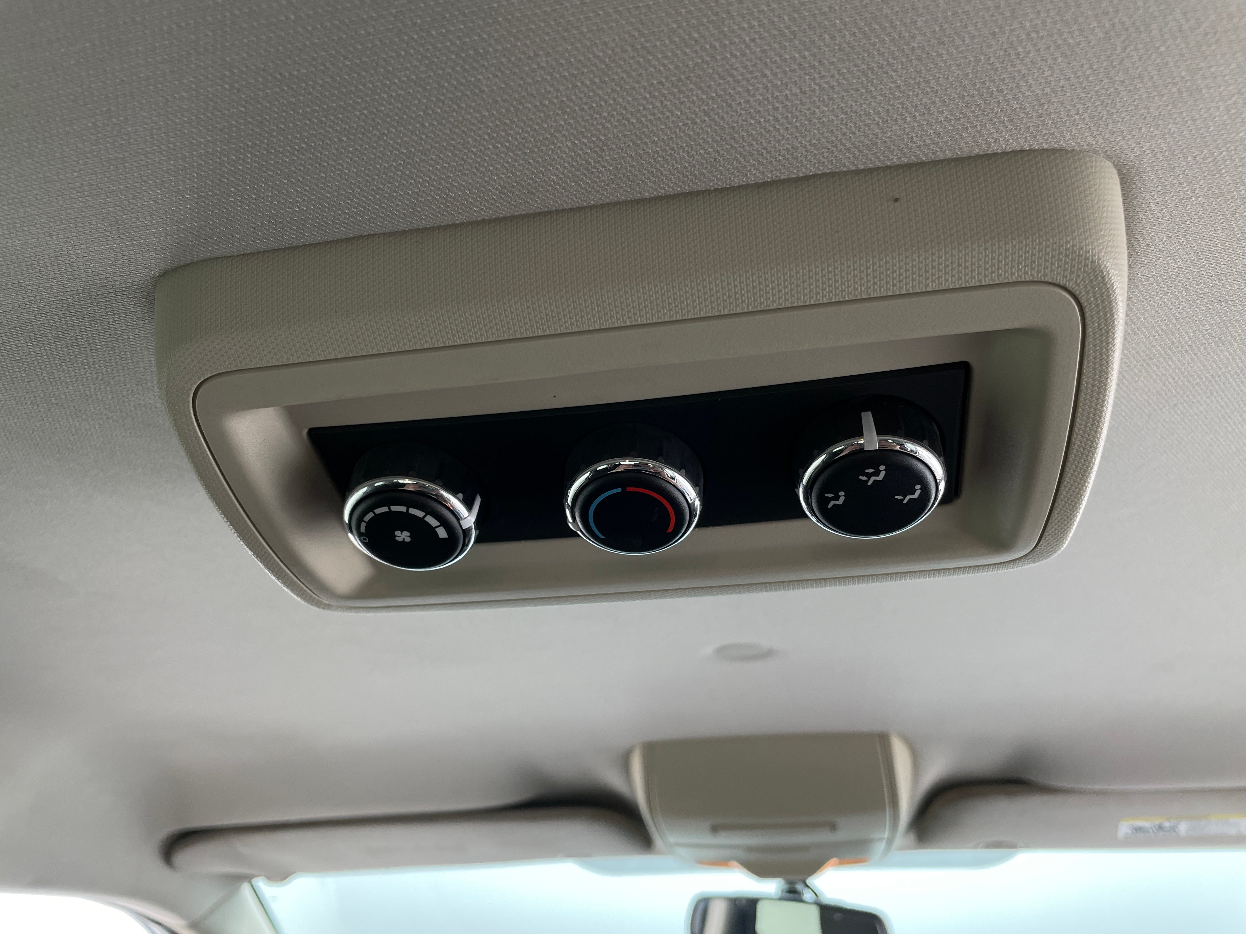 Used 2017 Dodge Grand Caravan SE with VIN 2C4RDGBG1HR667000 for sale in Pewaukee, WI