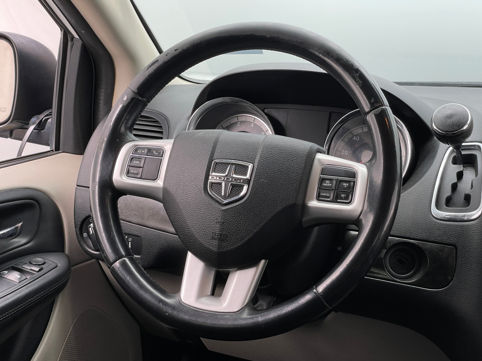 Thumbnail: 2017 Dodge Grand Caravan - 5