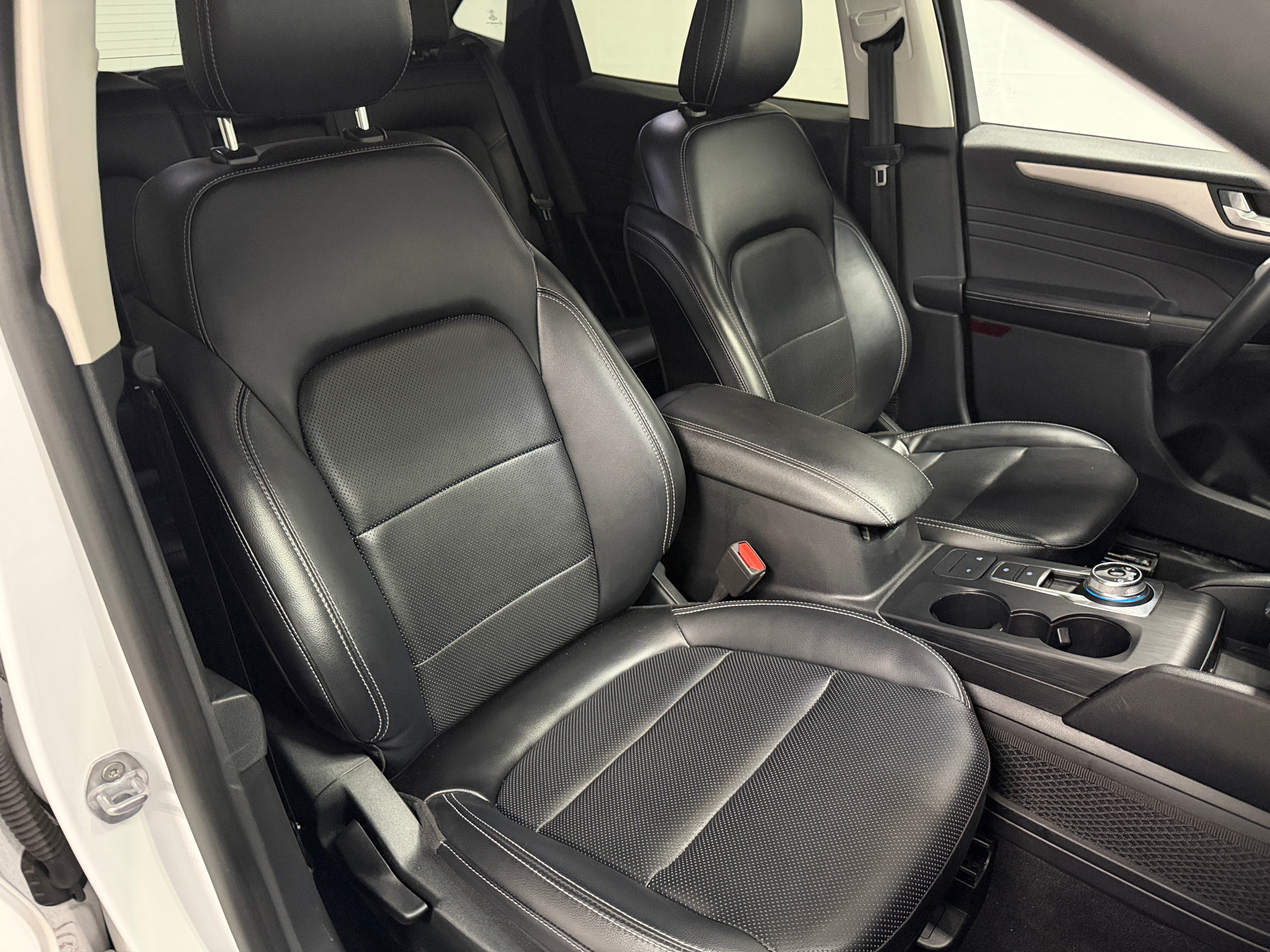 2022 Ford Escape SEL - Photo 4