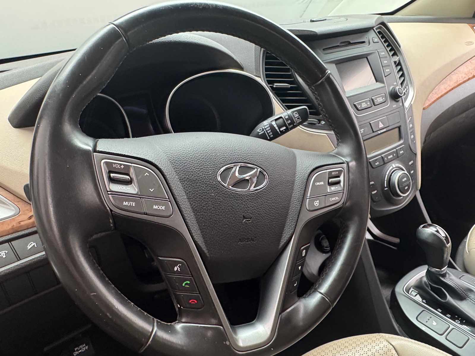 Thumbnail: 2015 Hyundai Santa Fe - 5