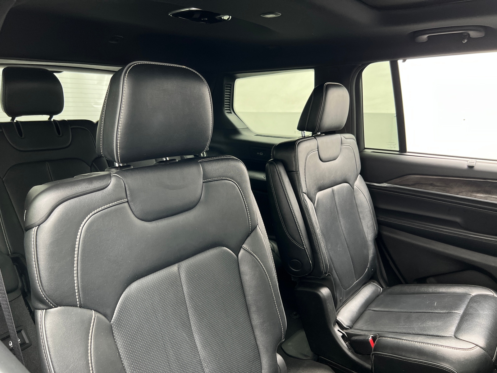 Thumbnail: 2022 Jeep Grand Cherokee L - 5