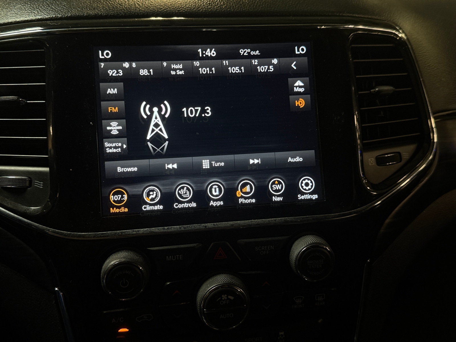Thumbnail: 2022 Jeep Grand Cherokee - 4
