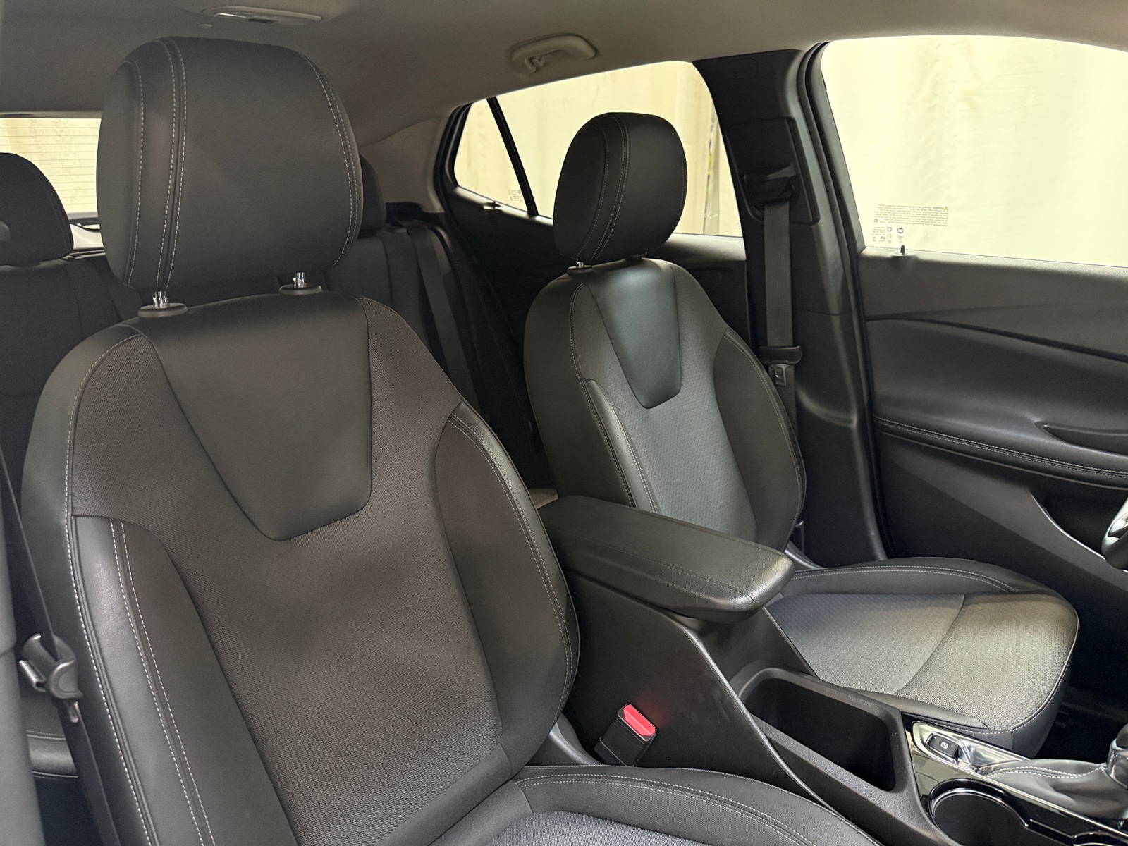 Thumbnail: 2025 Buick Encore GX - 2