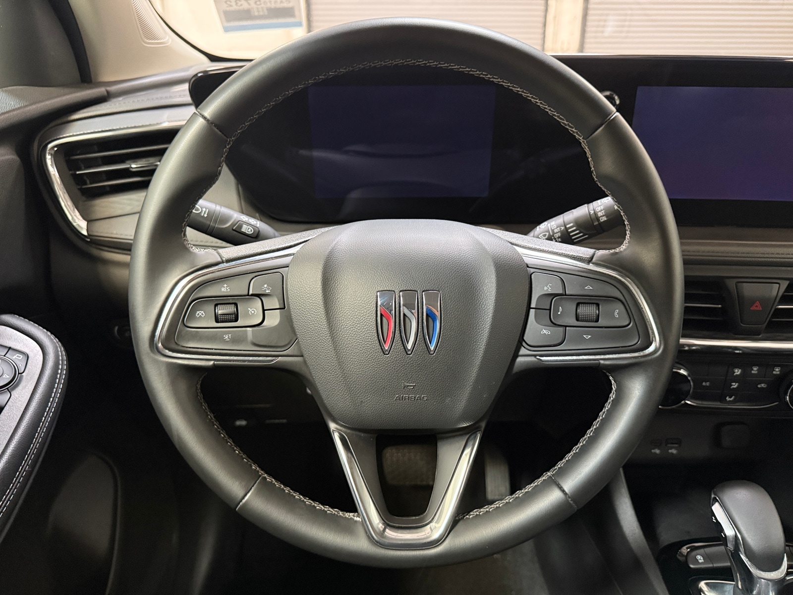 Thumbnail: 2025 Buick Encore GX - 5