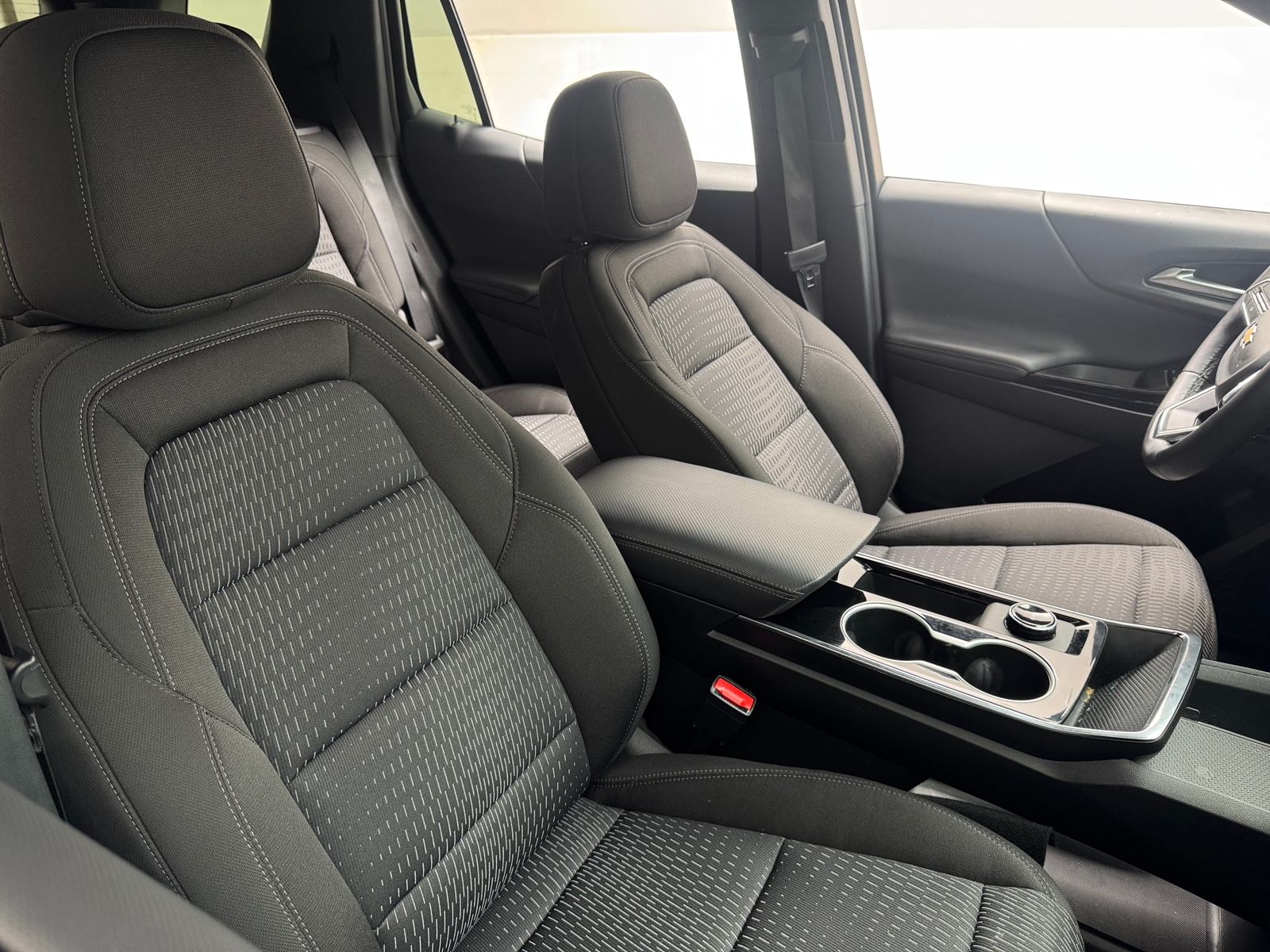 Thumbnail: 2026 Chevrolet Equinox - 2