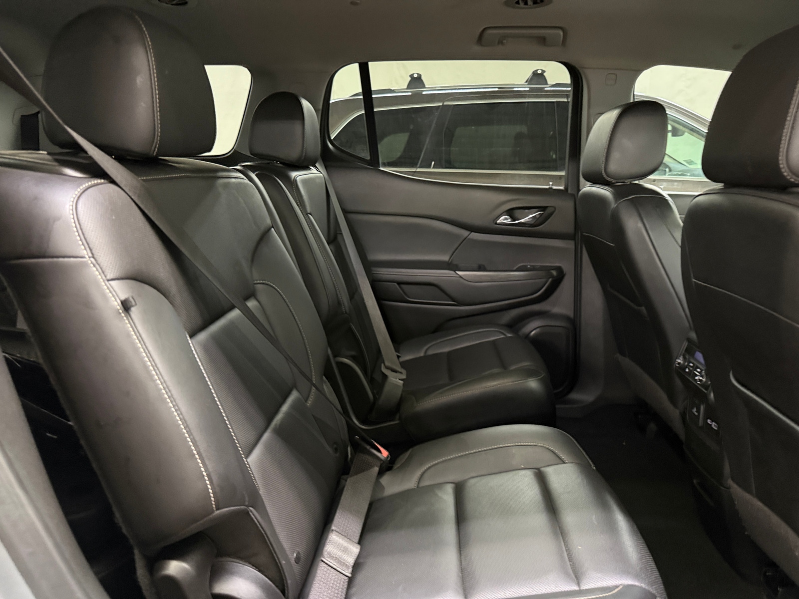 Thumbnail: 2023 GMC Acadia - 5