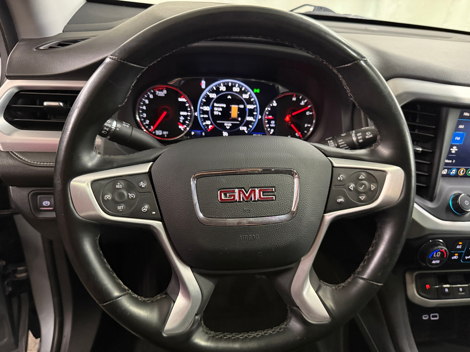 Thumbnail: 2023 GMC Acadia - 4
