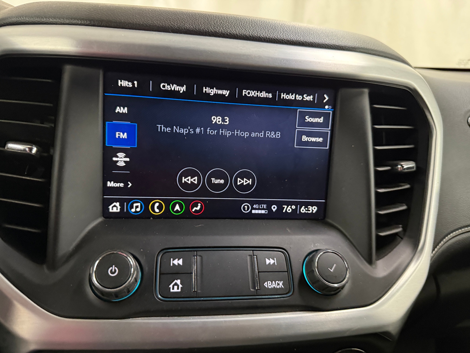 Thumbnail: 2023 GMC Acadia - 3