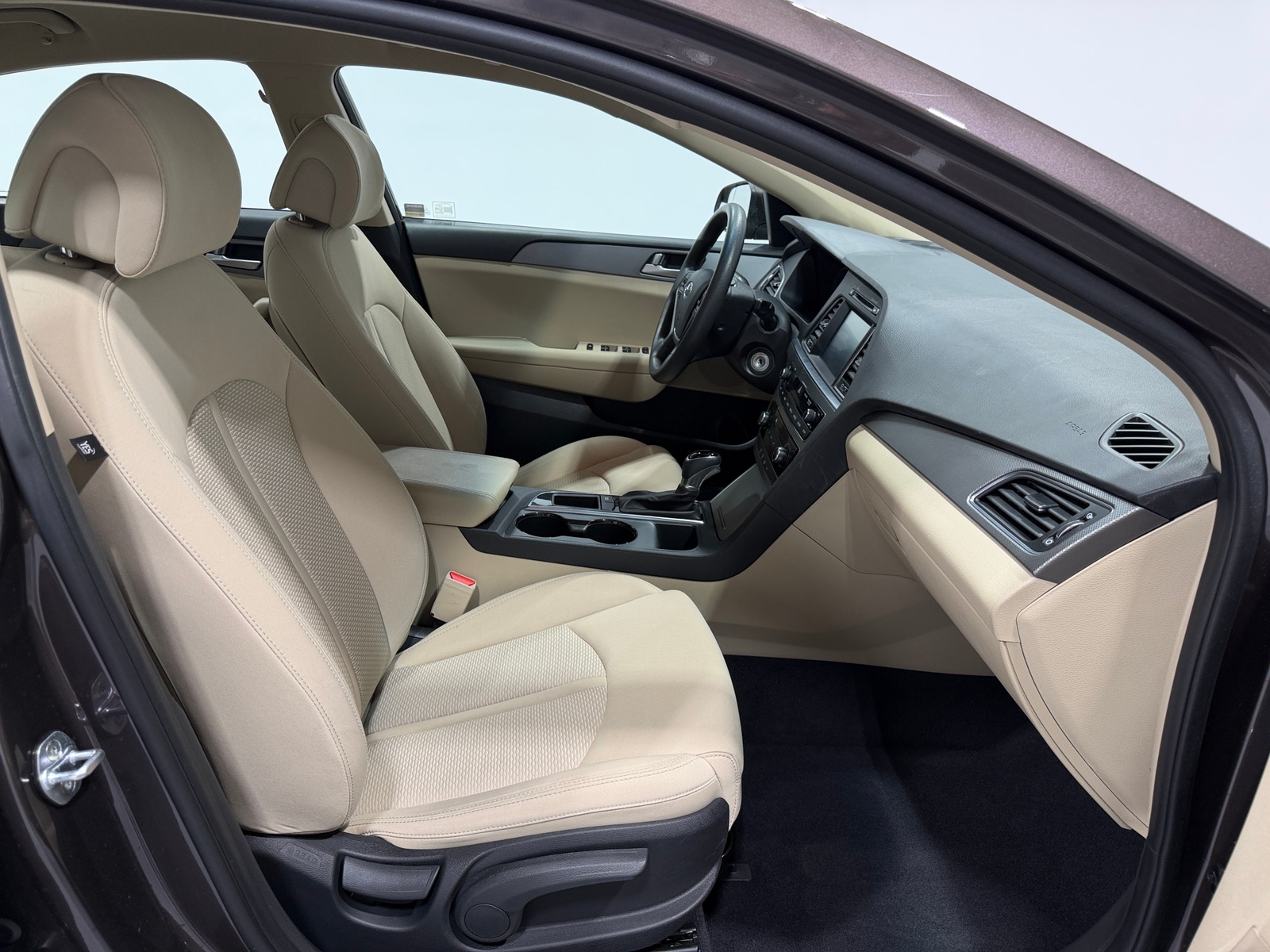 Thumbnail: 2017 Hyundai Sonata - 2