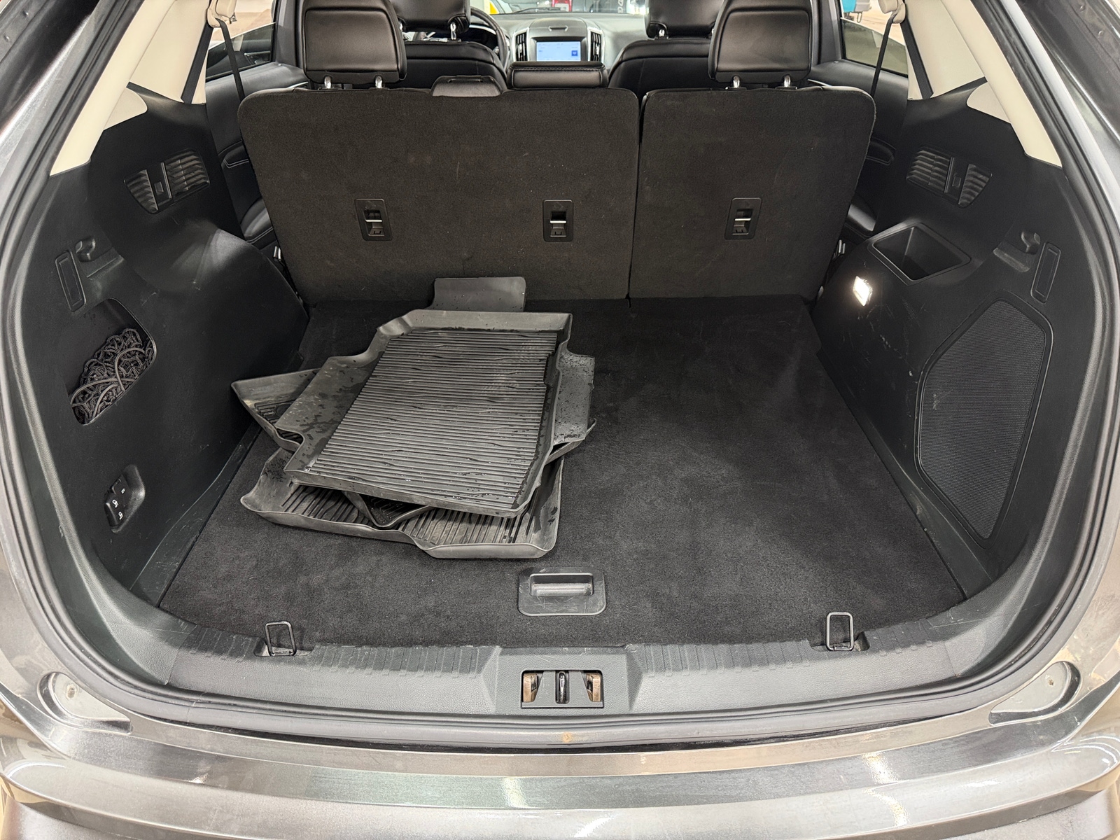Thumbnail: 2019 Ford Edge - 6