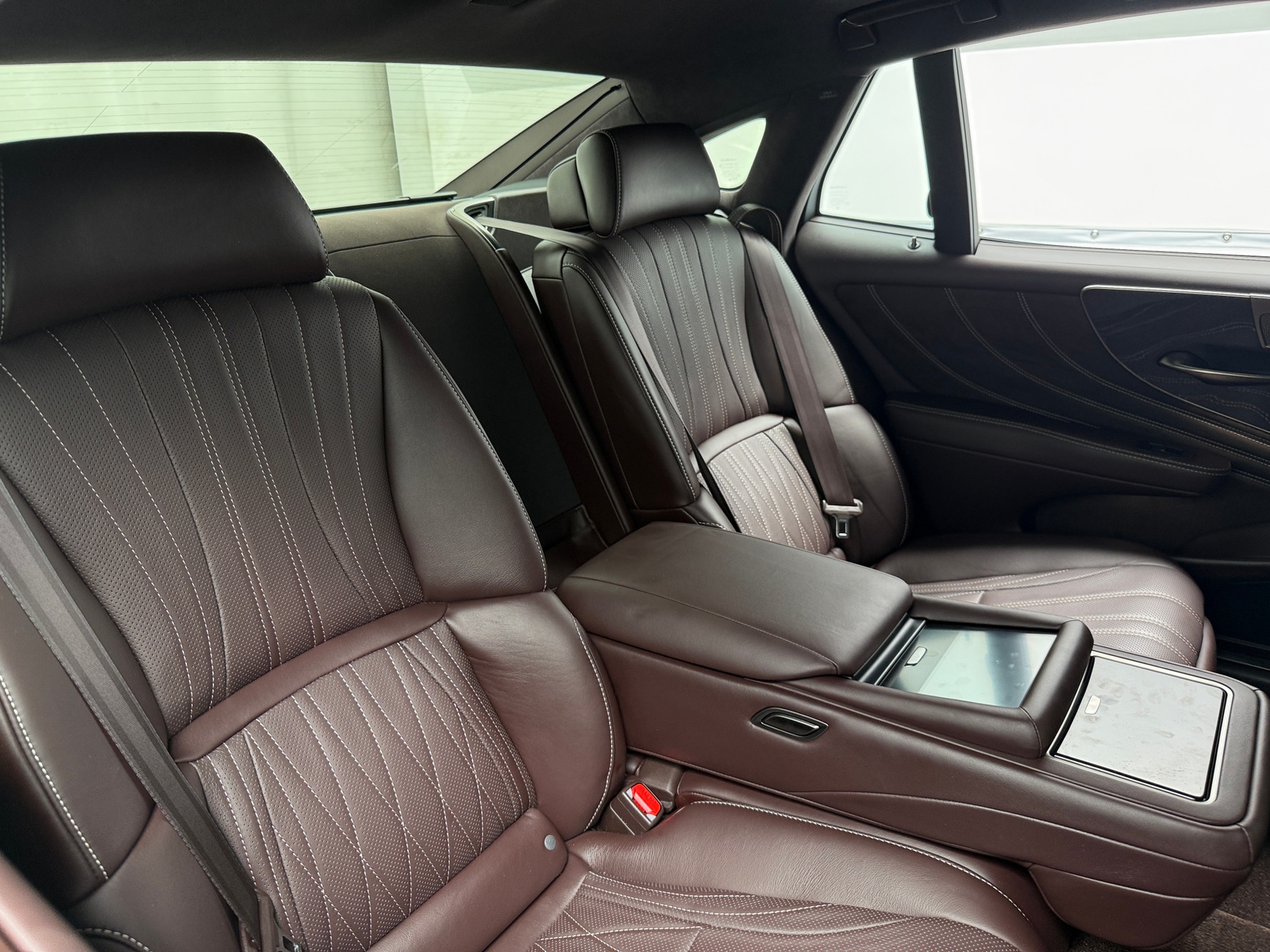 Thumbnail: 2018 Lexus LS - 6