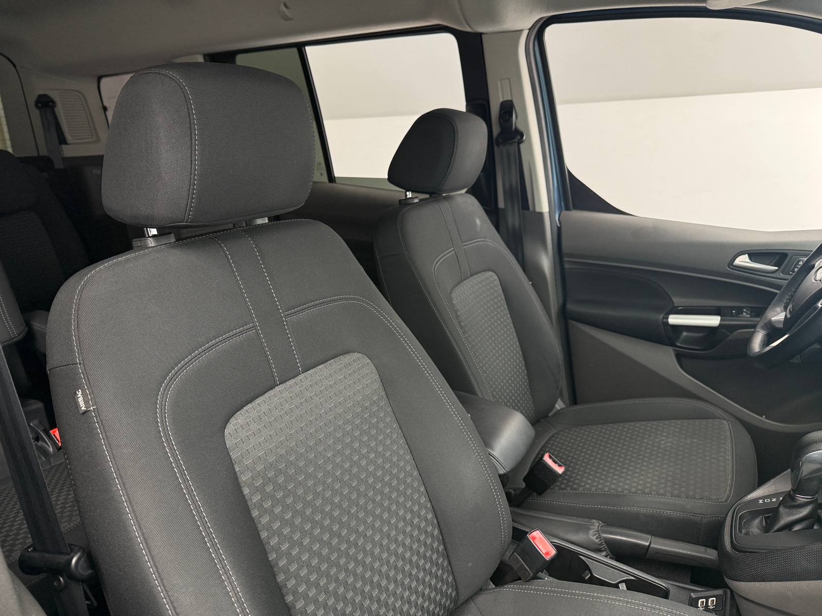 Thumbnail: 2020 Ford Transit Series - 2