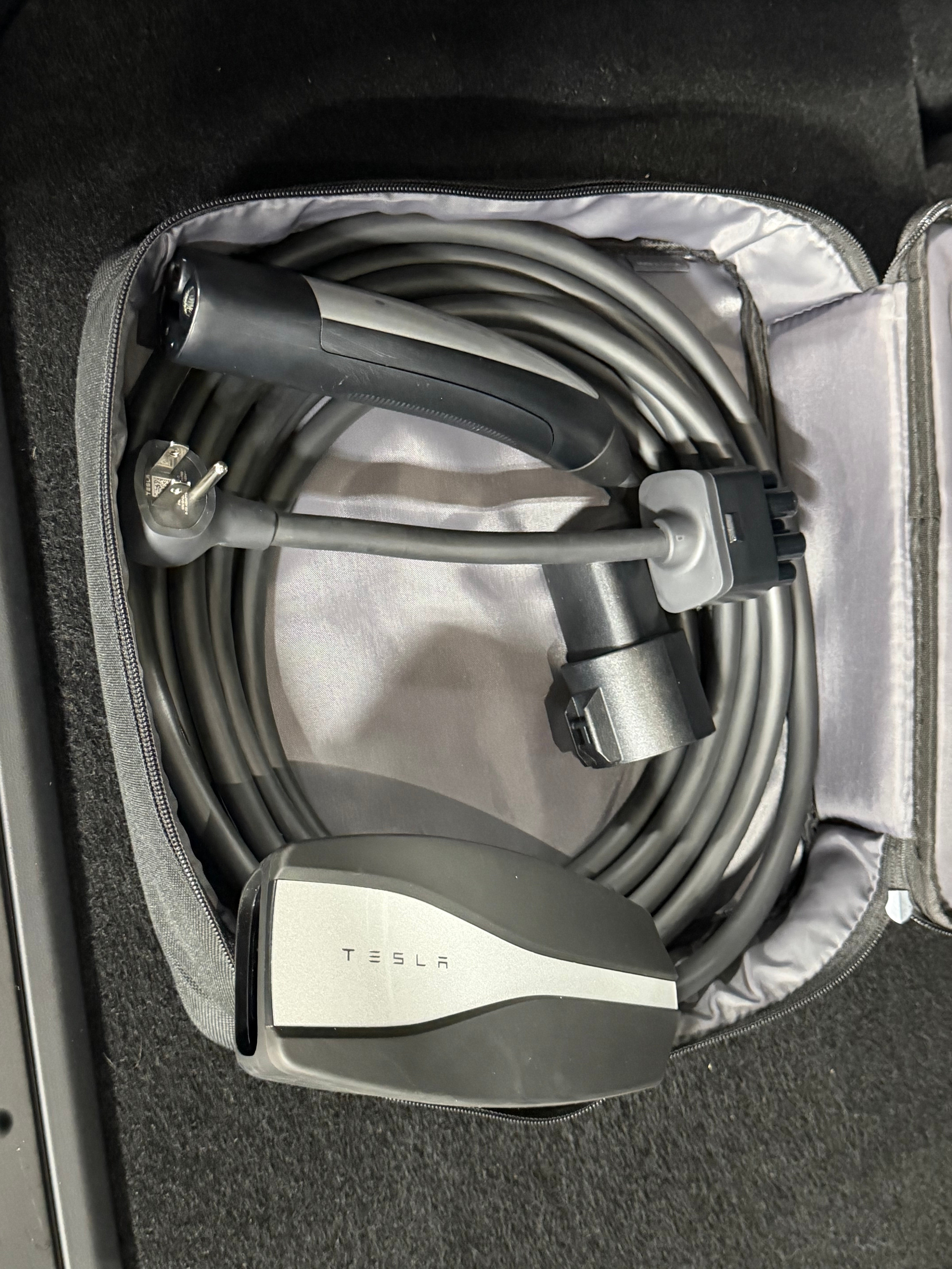Used 2022 Tesla Model Y Performance with VIN 7SAYGDEF8NF375472 for sale in Oak Creek, WI