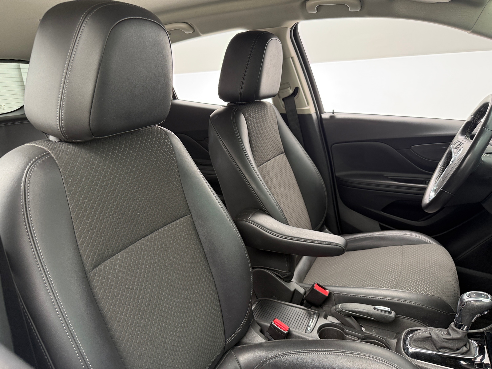 Thumbnail: 2019 Buick Encore - 2