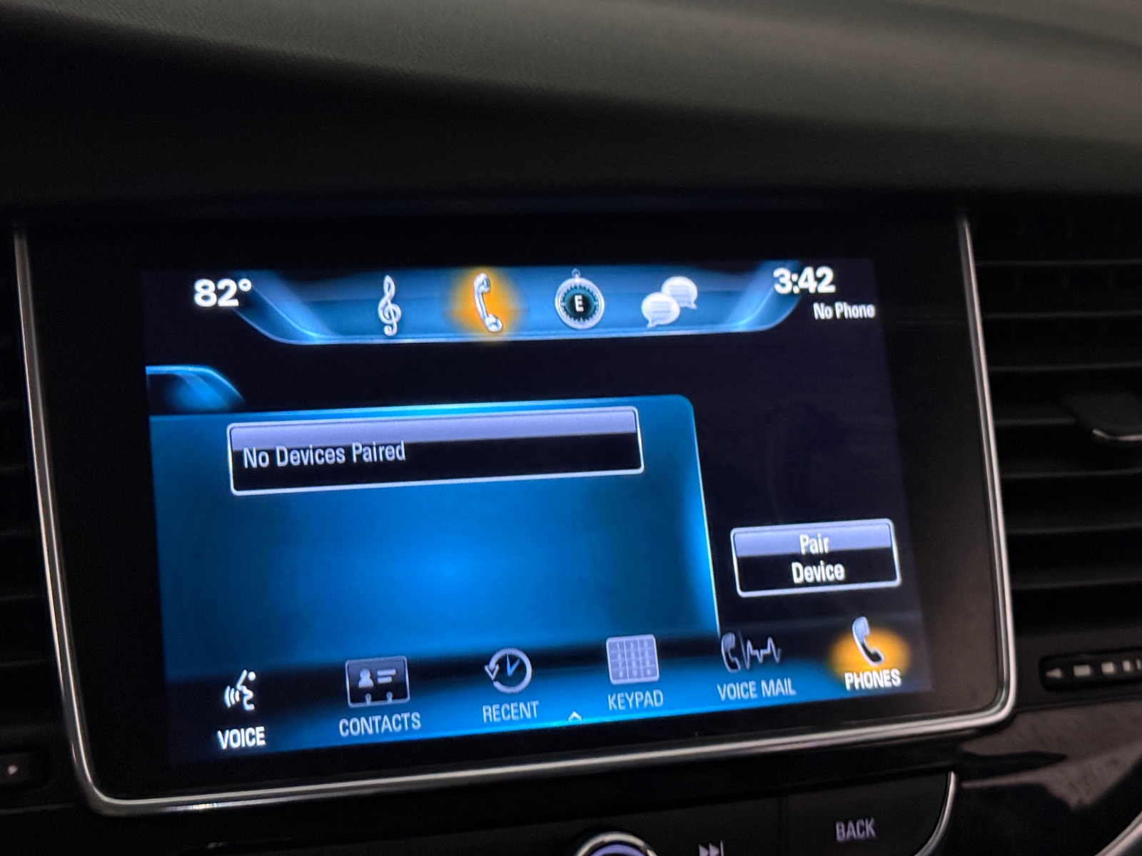 Thumbnail: 2019 Buick Encore - 4