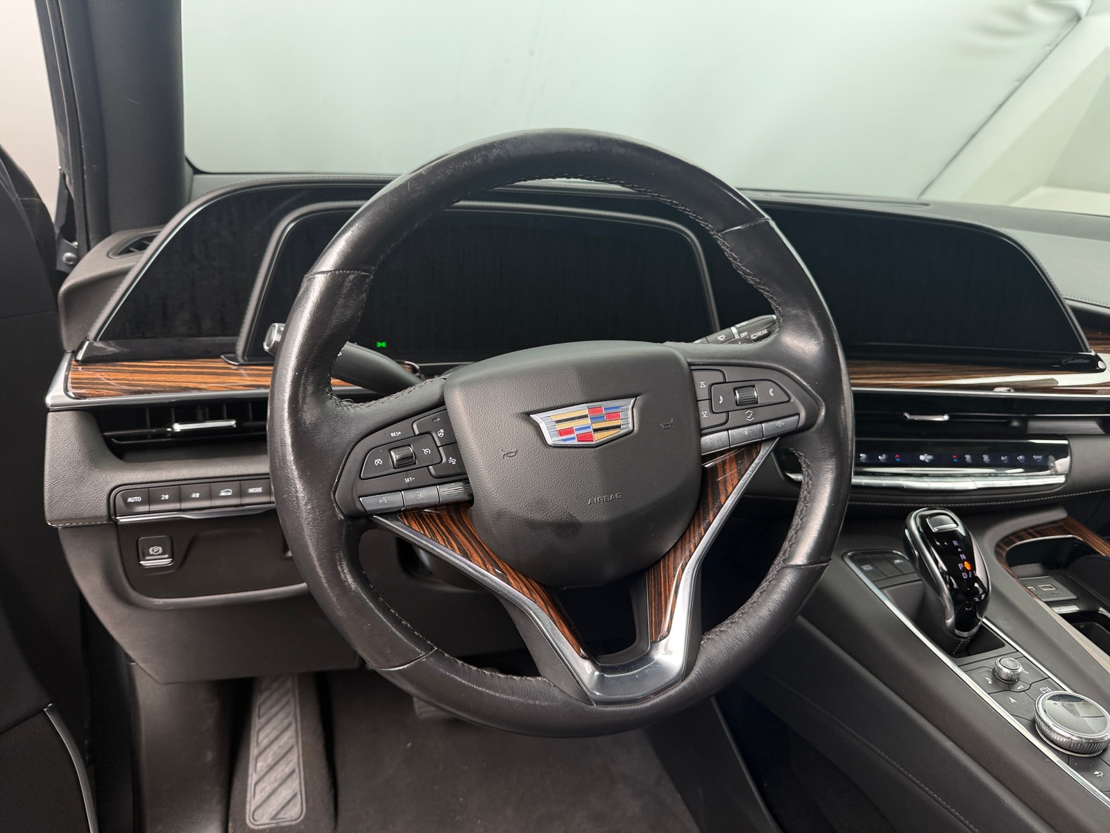 Thumbnail: 2021 Cadillac Escalade - 4