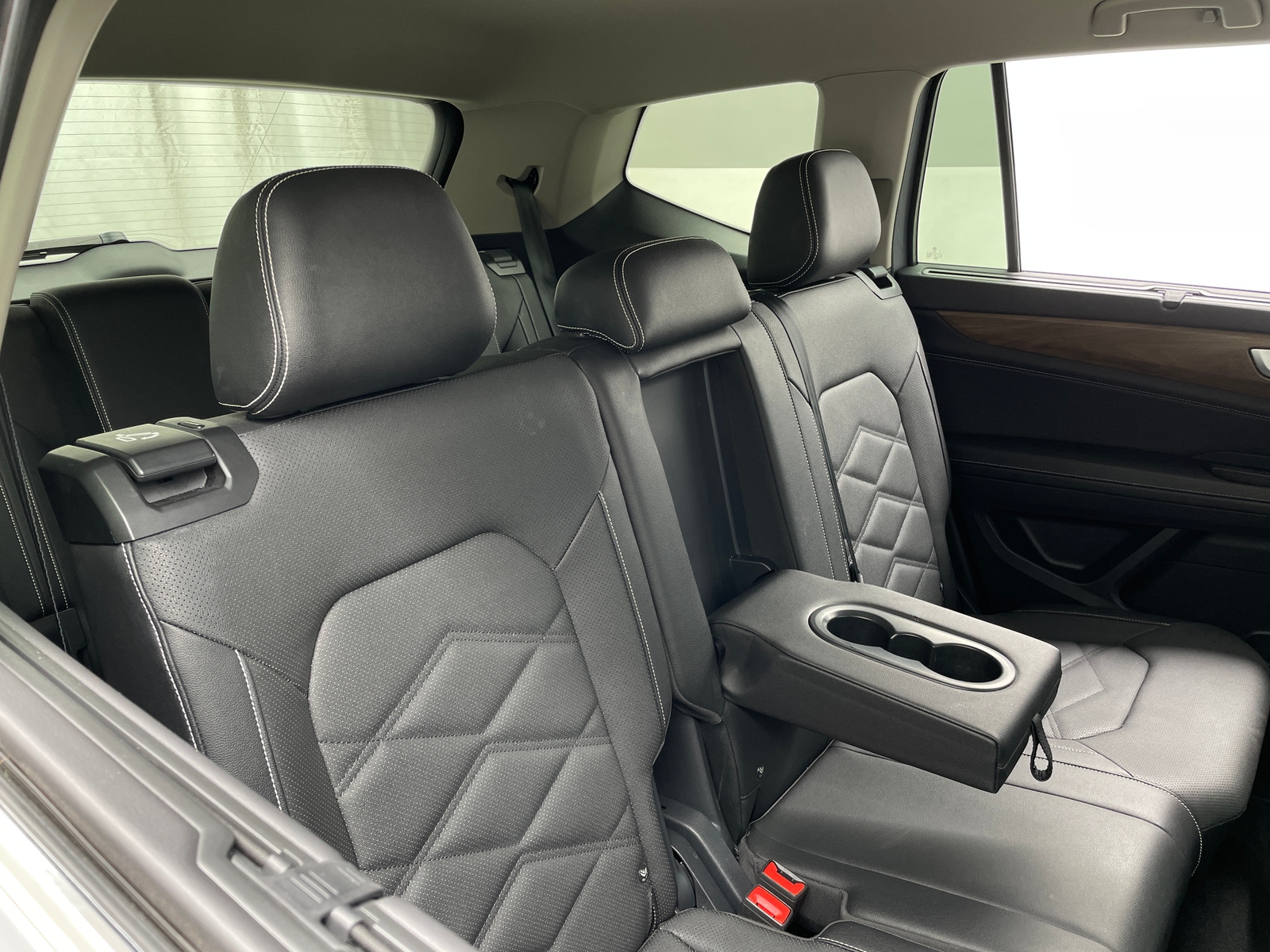 Thumbnail: 2026 Volkswagen Atlas - 5
