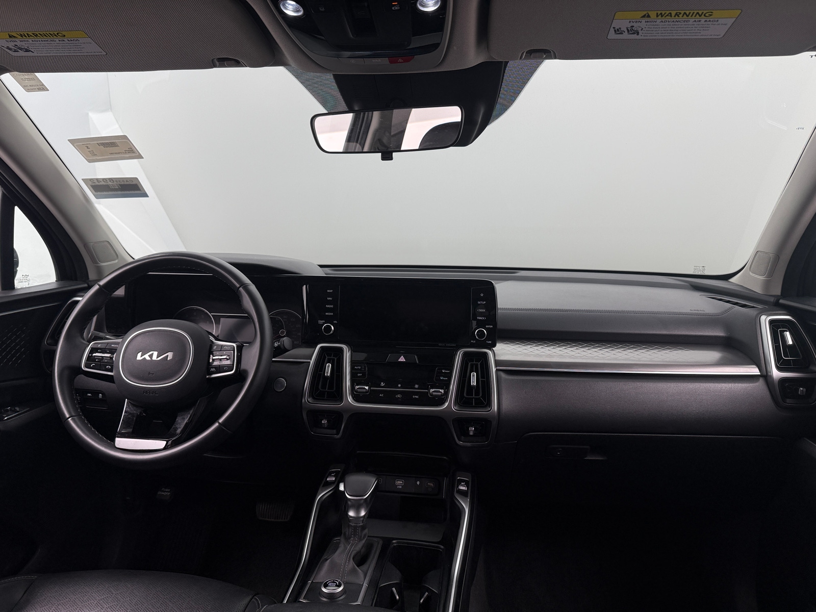 Thumbnail: 2023 Kia Sorento - 2