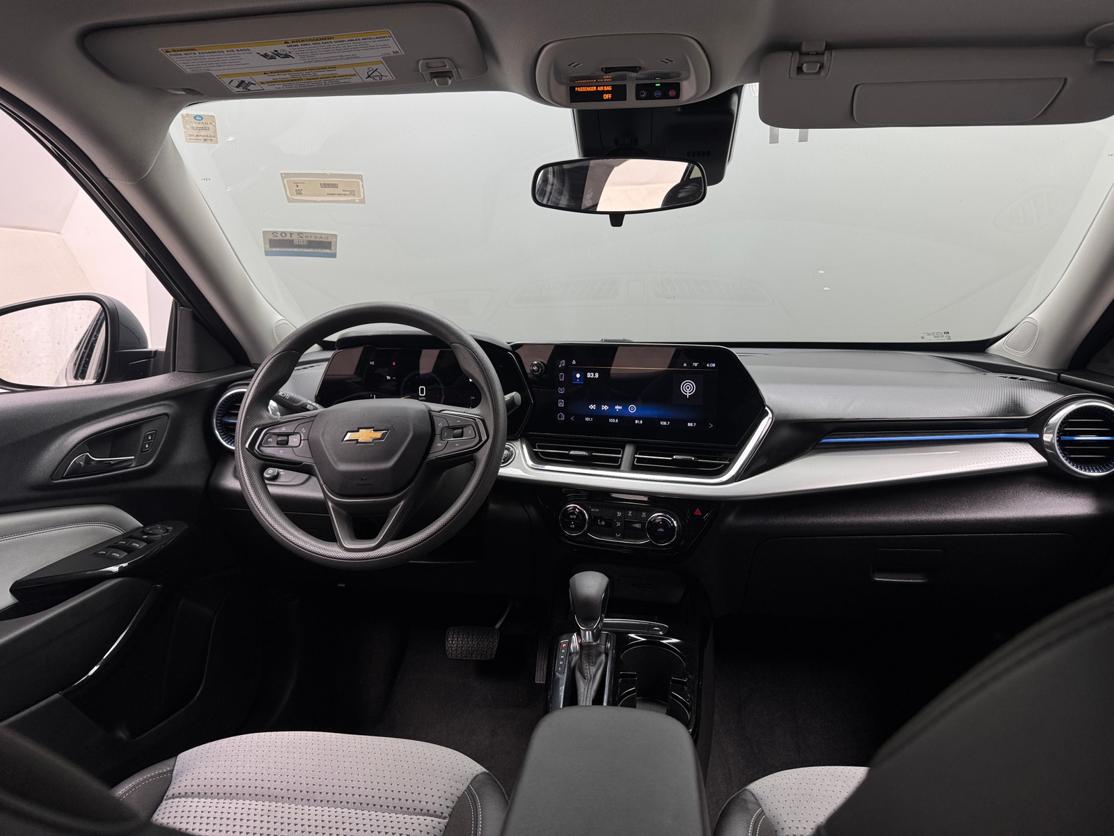 Thumbnail: 2025 Chevrolet Trax - 3