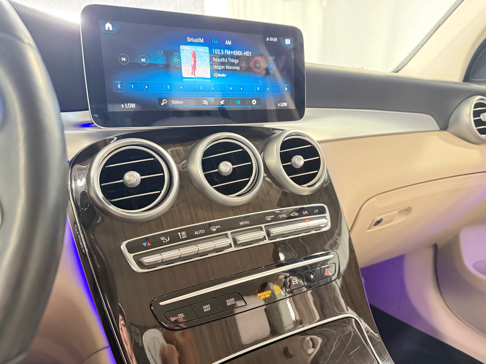 Thumbnail: 2020 Mercedes-Benz GLC - 3