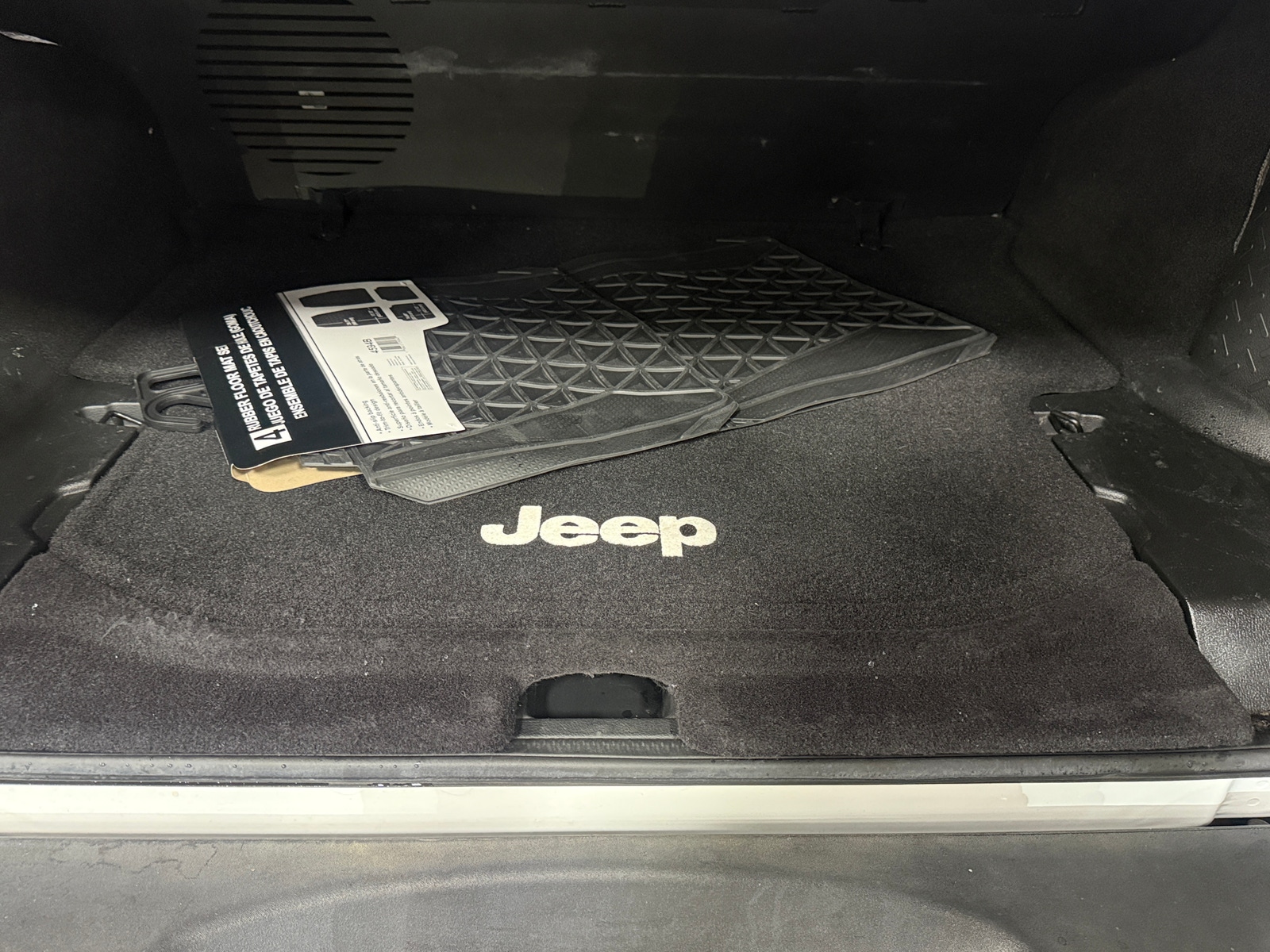 Thumbnail: 2017 Jeep Wrangler - 7