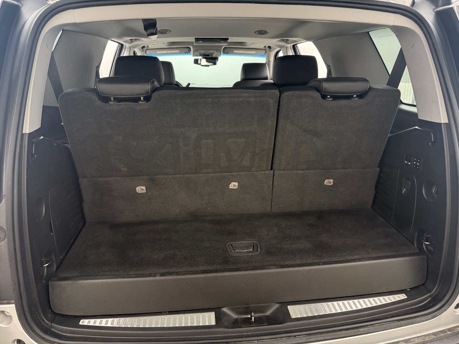 Thumbnail: 2019 Chevrolet Tahoe - 6