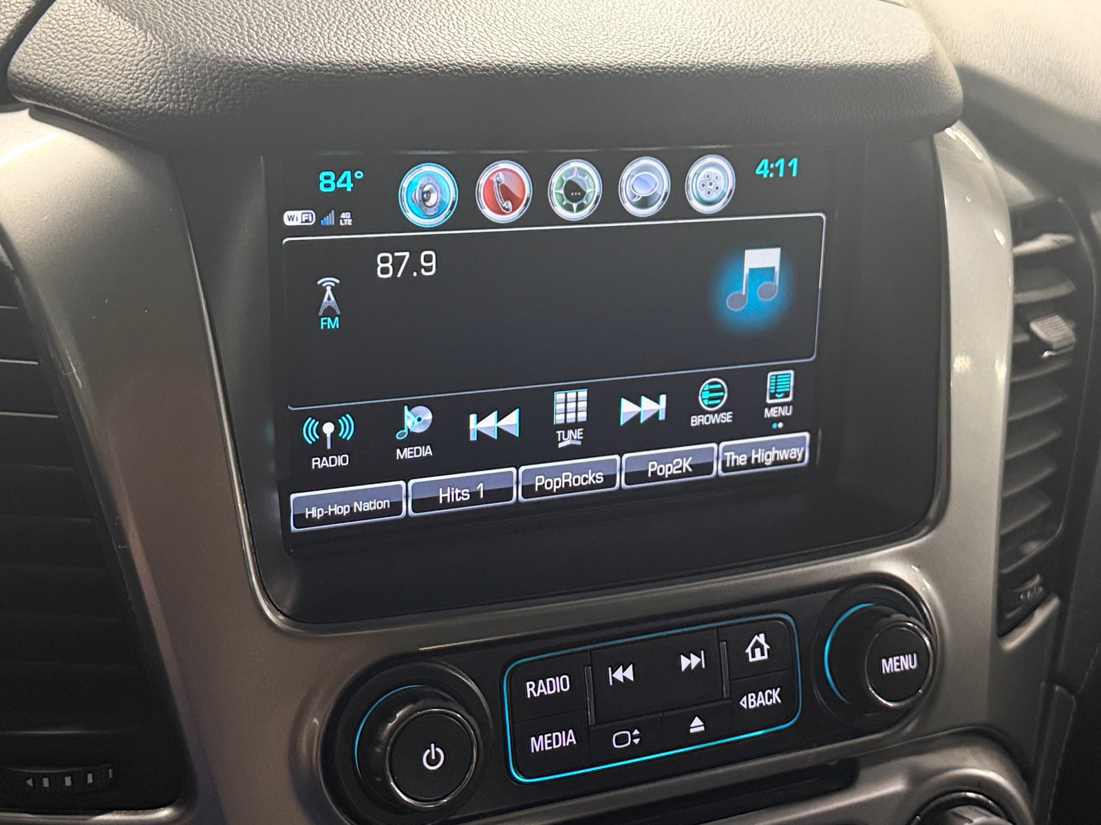 Thumbnail: 2019 Chevrolet Tahoe - 3