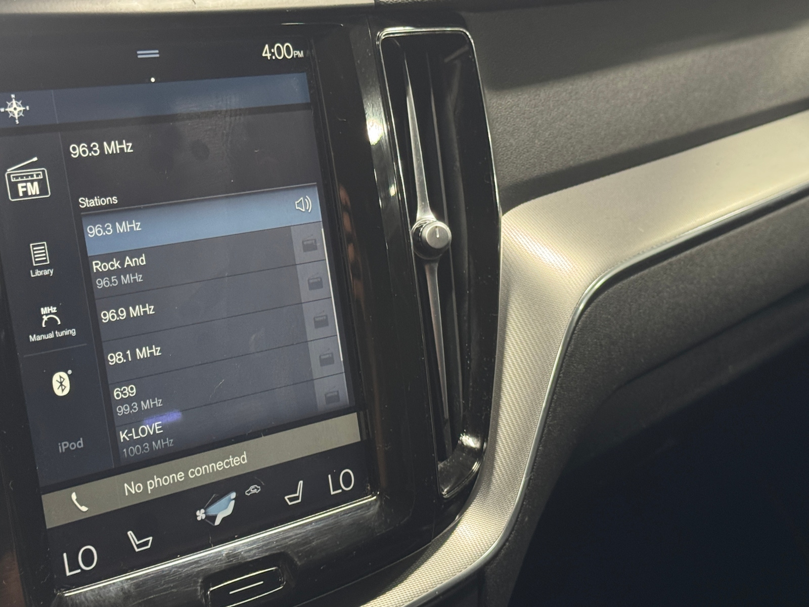 Thumbnail: 2018 Volvo XC60 - 3