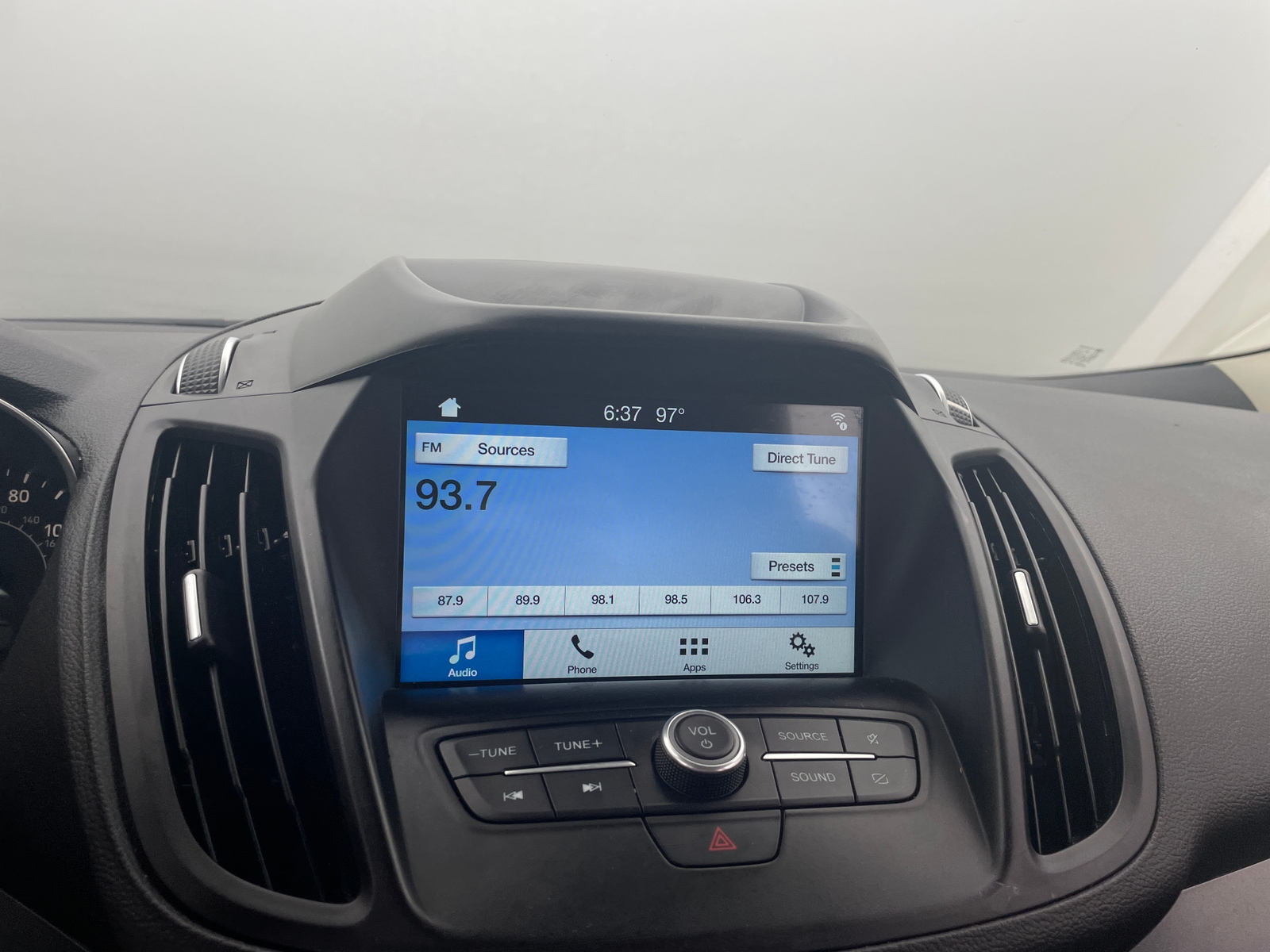 Thumbnail: 2019 Ford Escape - 4