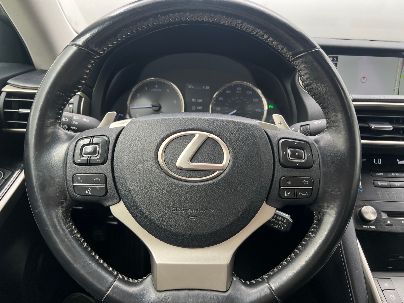 Thumbnail: 2017 Lexus IS - 4