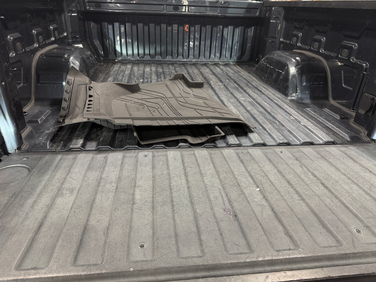 Thumbnail: 2019 Chevrolet Silverado 1500 - 6