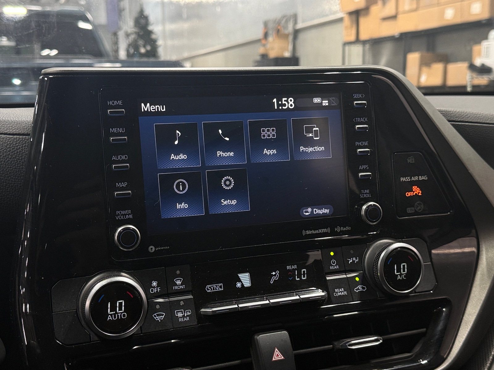 Thumbnail: 2020 Toyota Highlander - 4