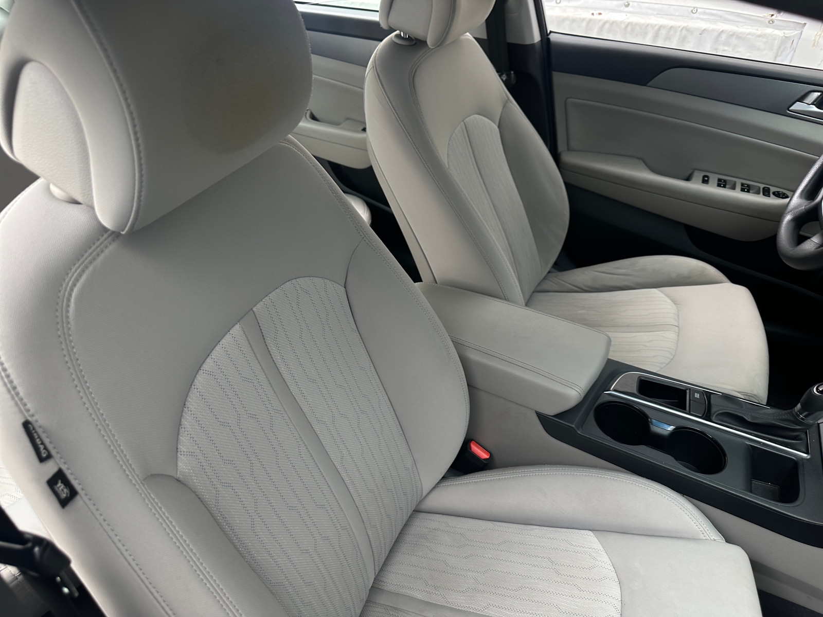 Thumbnail: 2016 Hyundai Sonata - 2