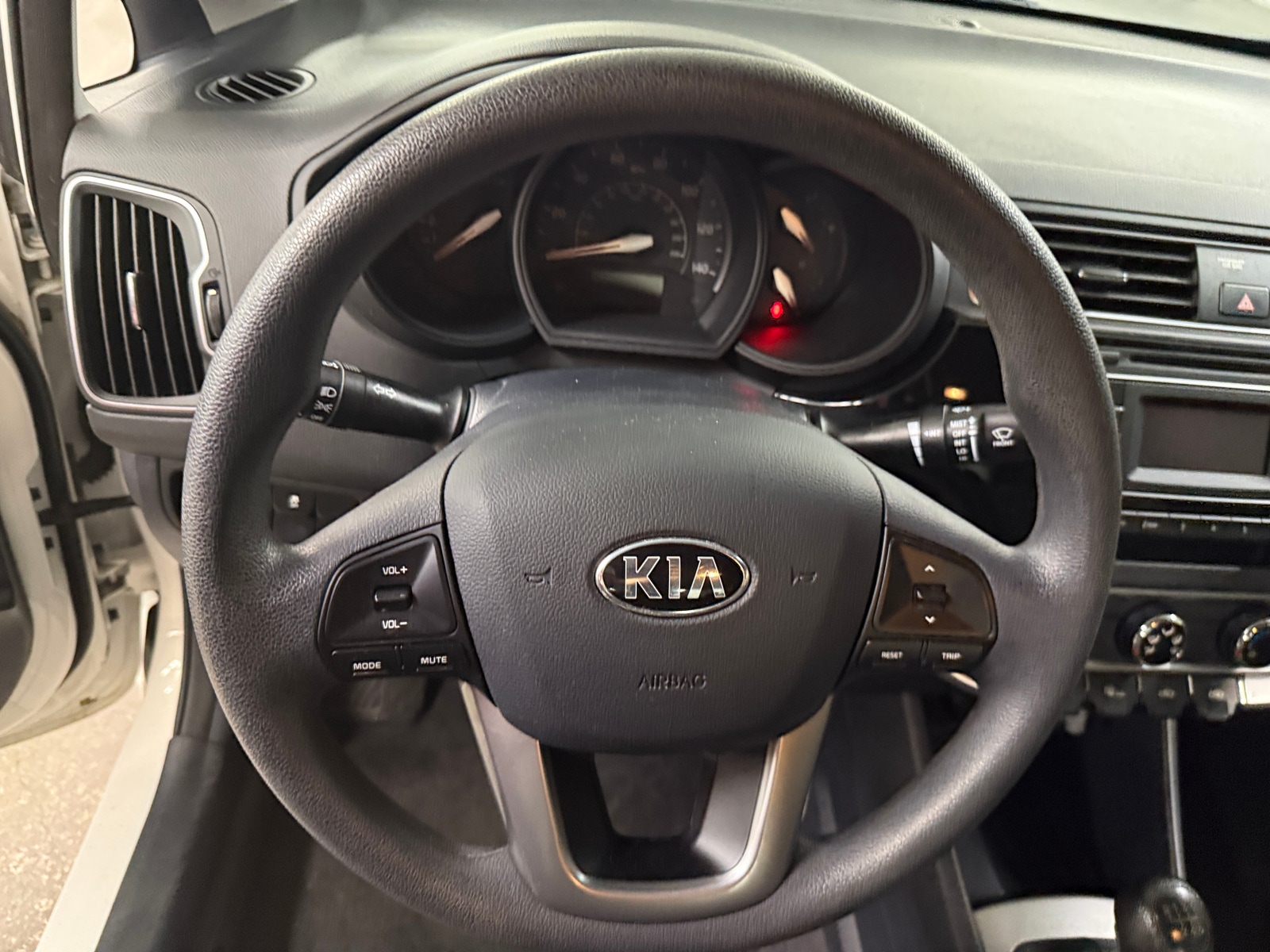 Thumbnail: 2017 Kia Rio - 5
