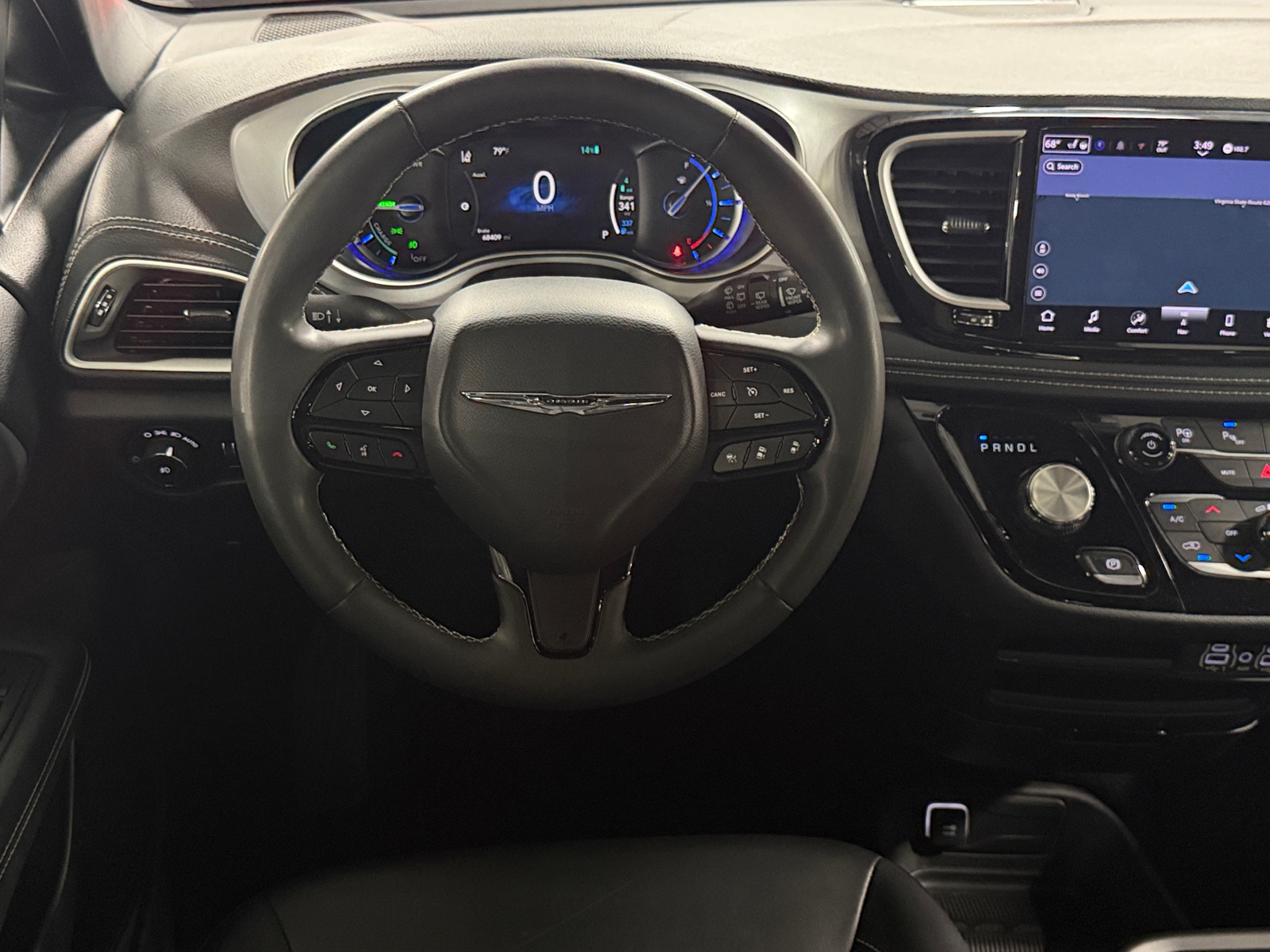 Thumbnail: 2024 Chrysler Pacifica - 4