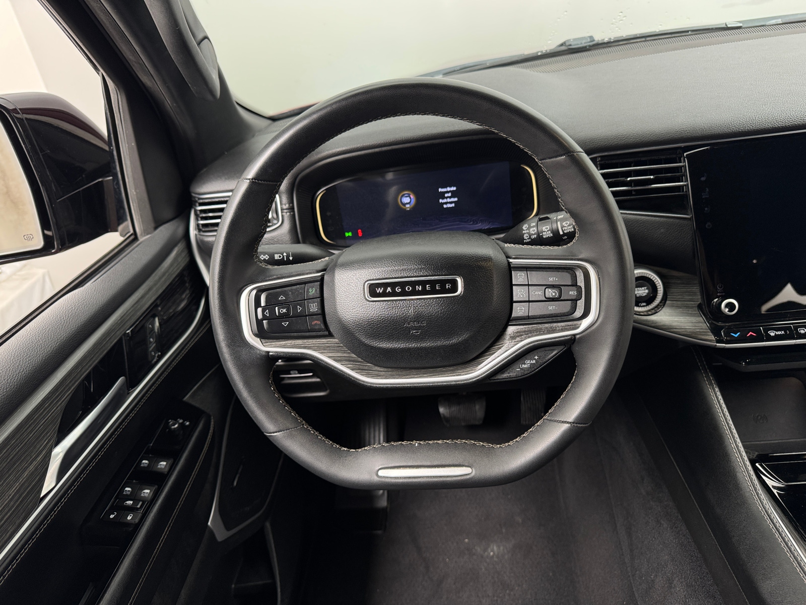 Thumbnail: 2023 Jeep Wagoneer - 4