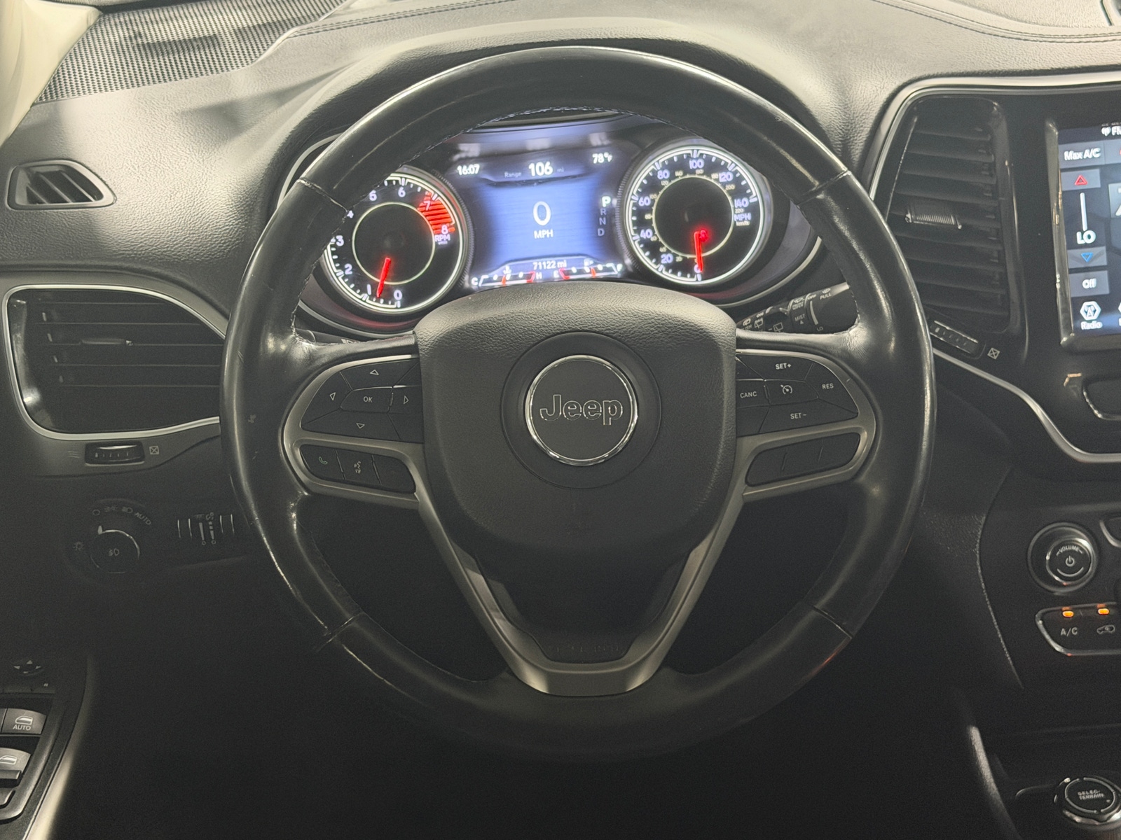 Thumbnail: 2020 Jeep Cherokee - 4