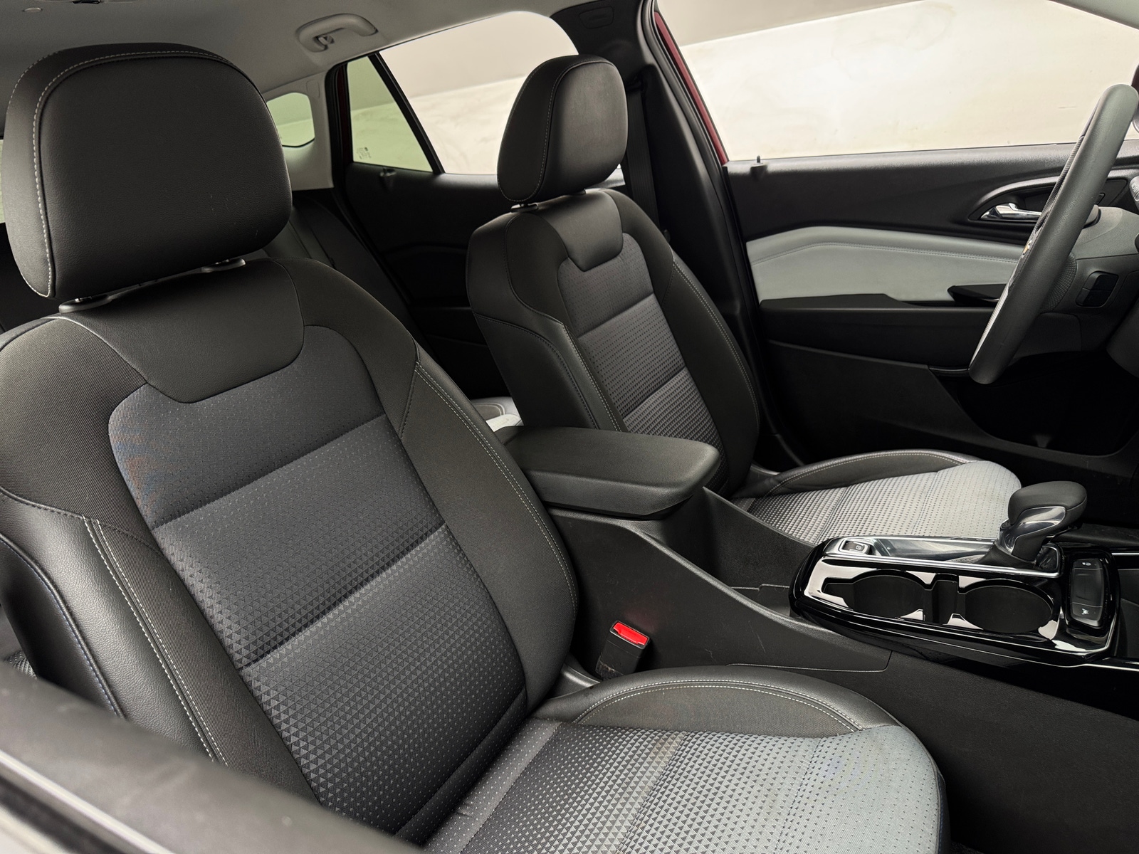 Thumbnail: 2025 Chevrolet Trax - 2