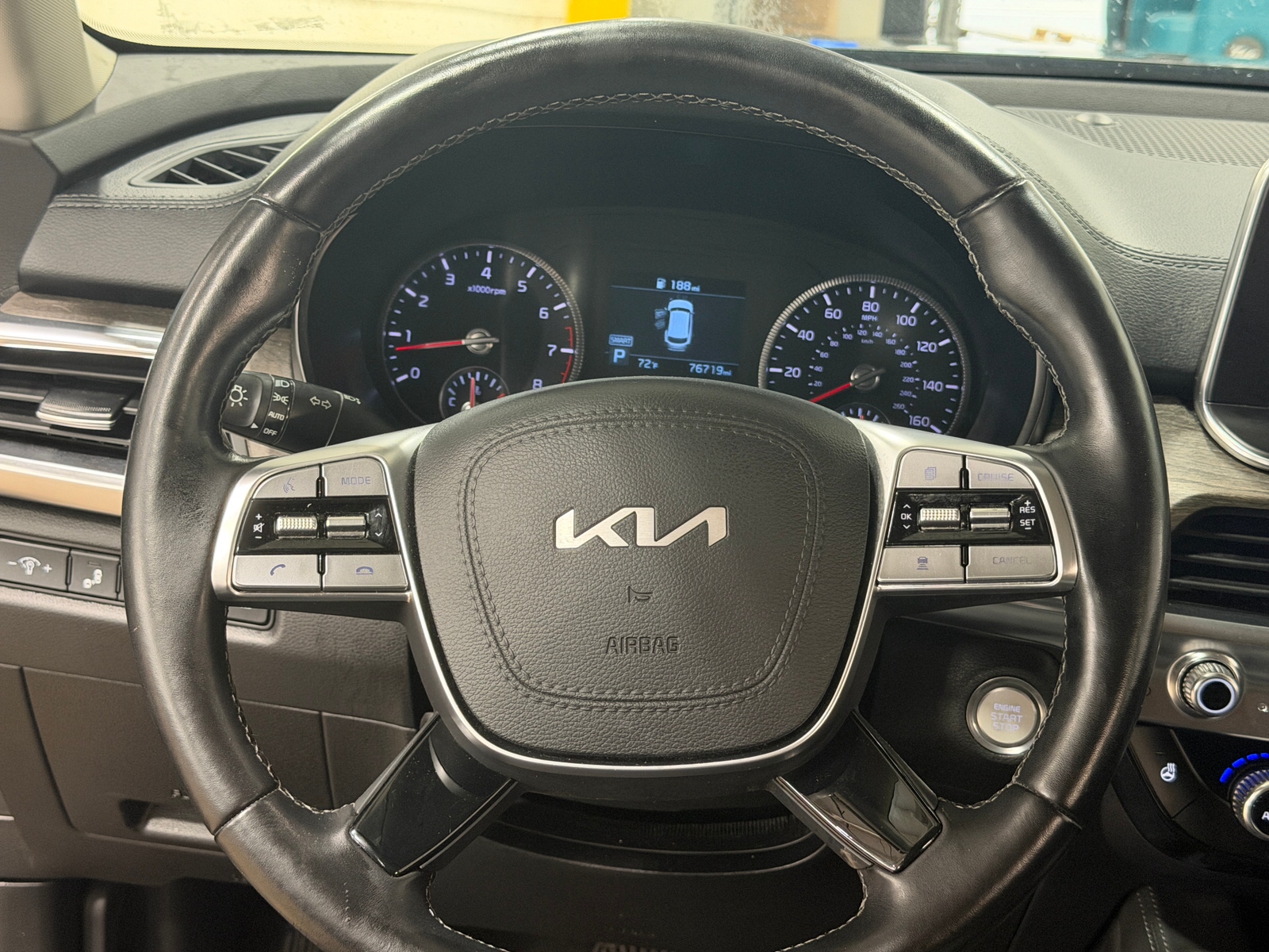 Thumbnail: 2022 Kia Telluride - 4