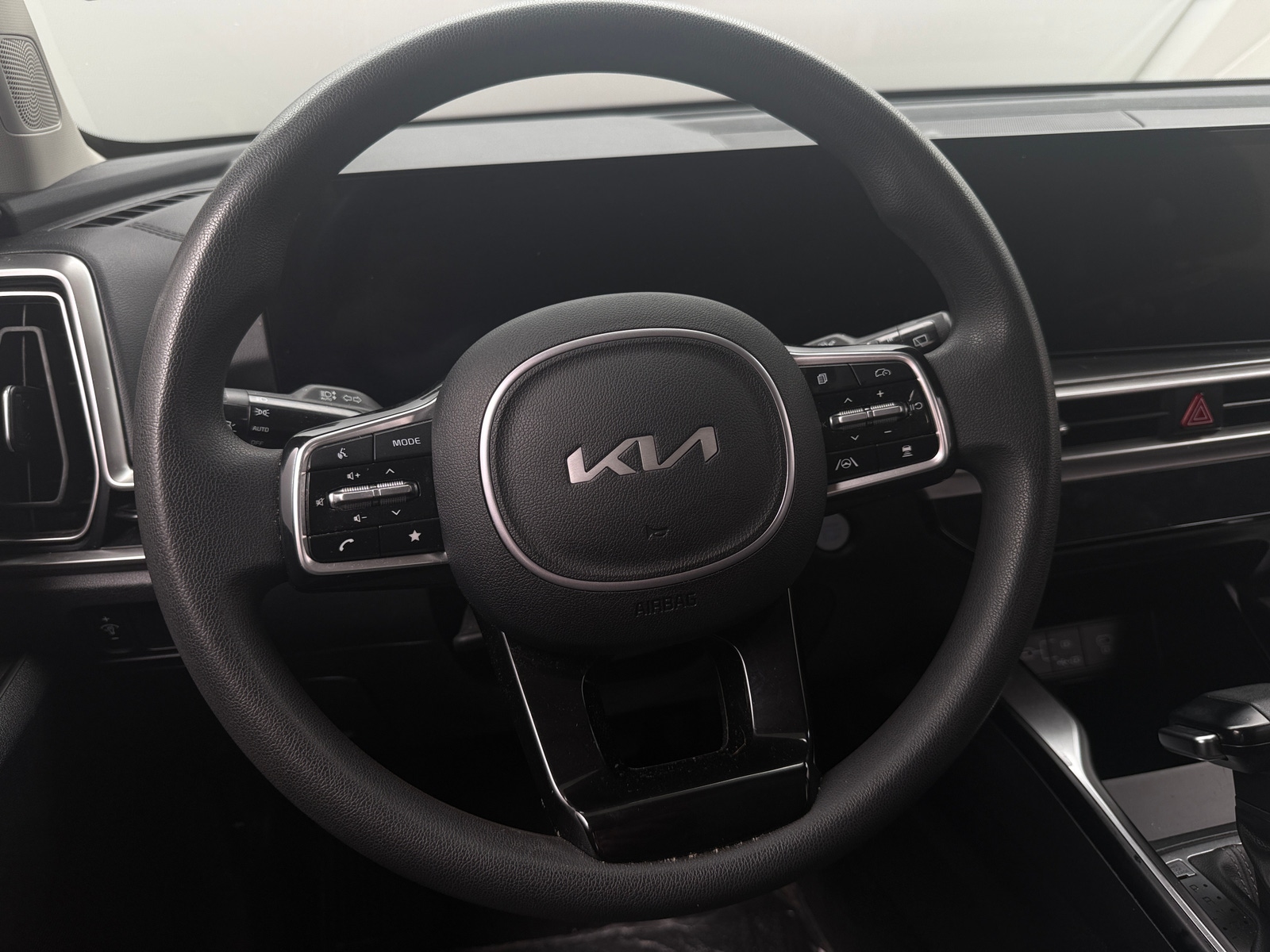 Thumbnail: 2024 Kia Sorento - 5