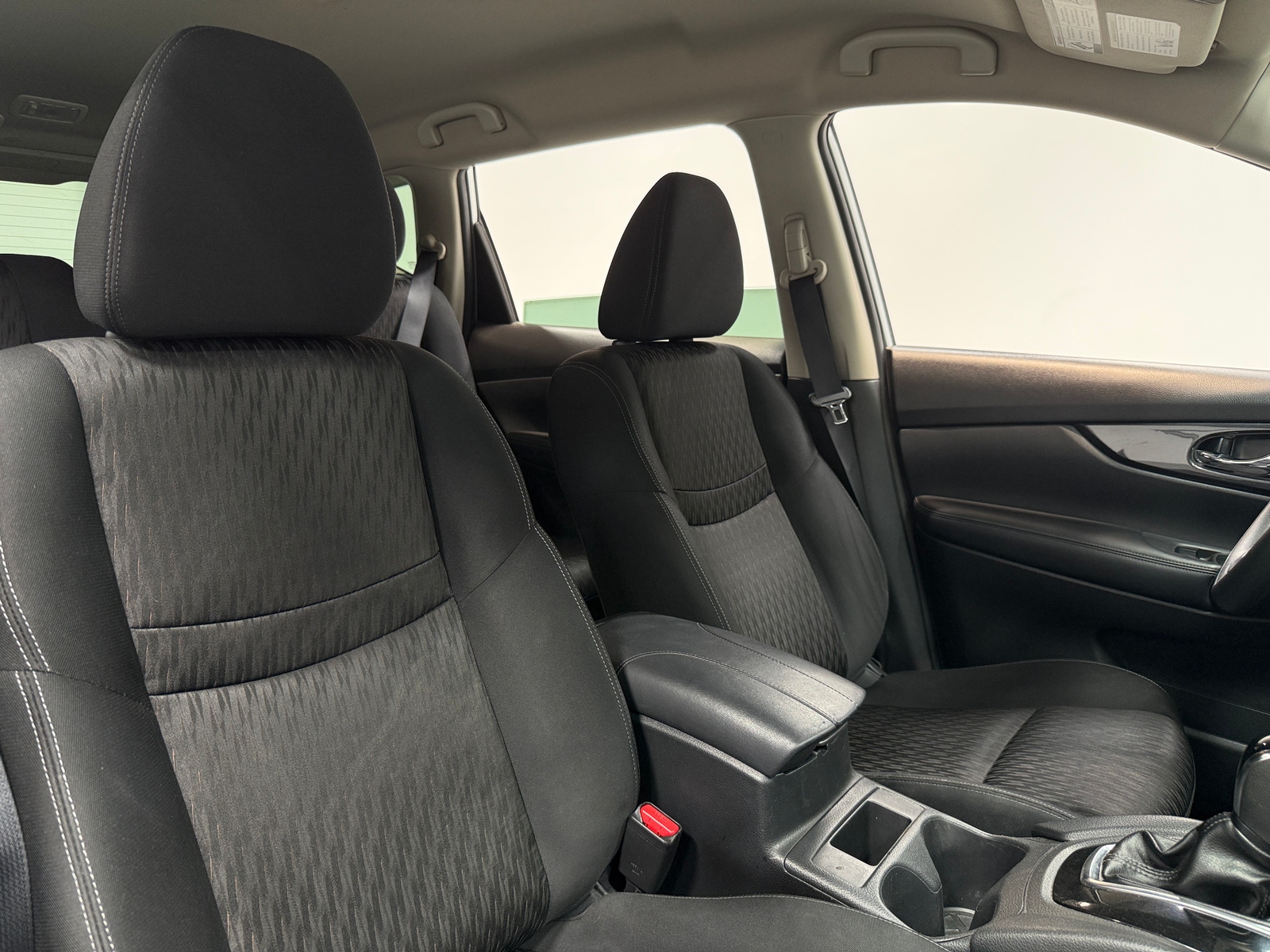 Thumbnail: 2017 Nissan Rogue - 2
