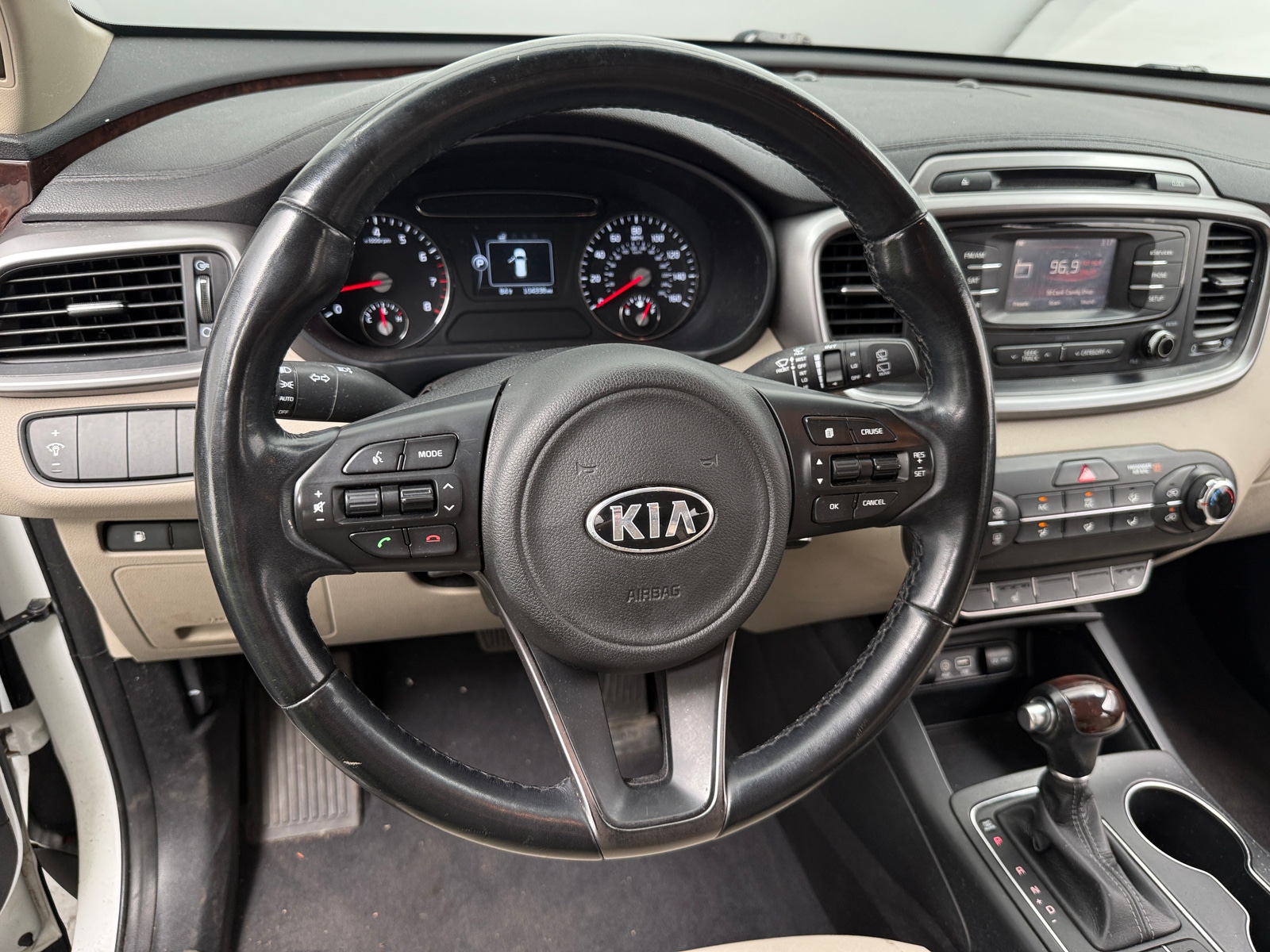 Thumbnail: 2016 Kia Sorento - 5