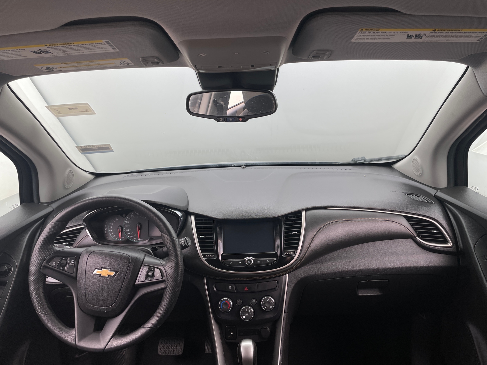 Thumbnail: 2017 Chevrolet Trax - 3