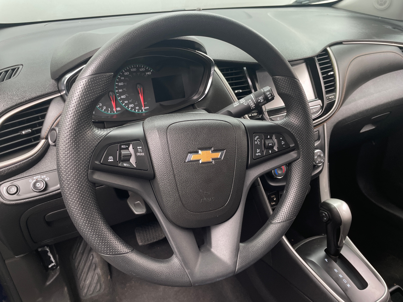 Thumbnail: 2017 Chevrolet Trax - 5
