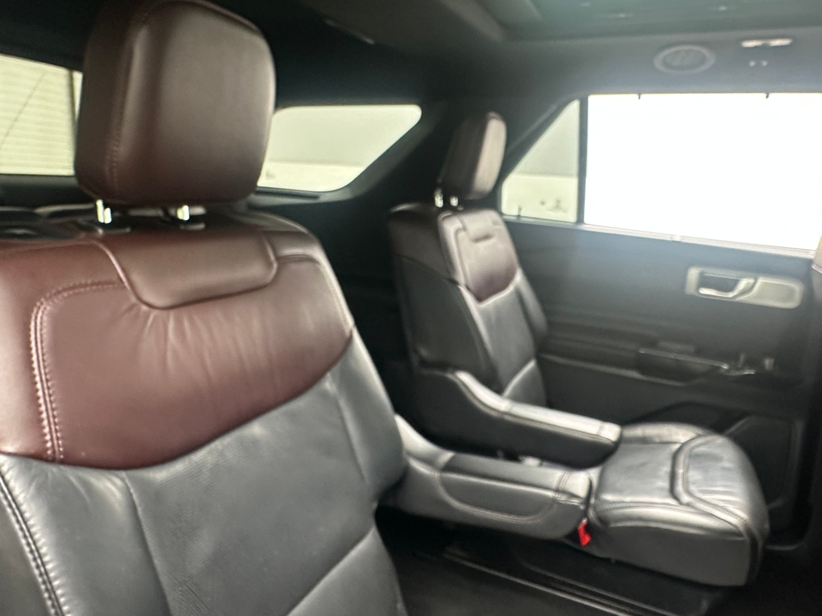 Thumbnail: 2022 Ford Explorer - 5