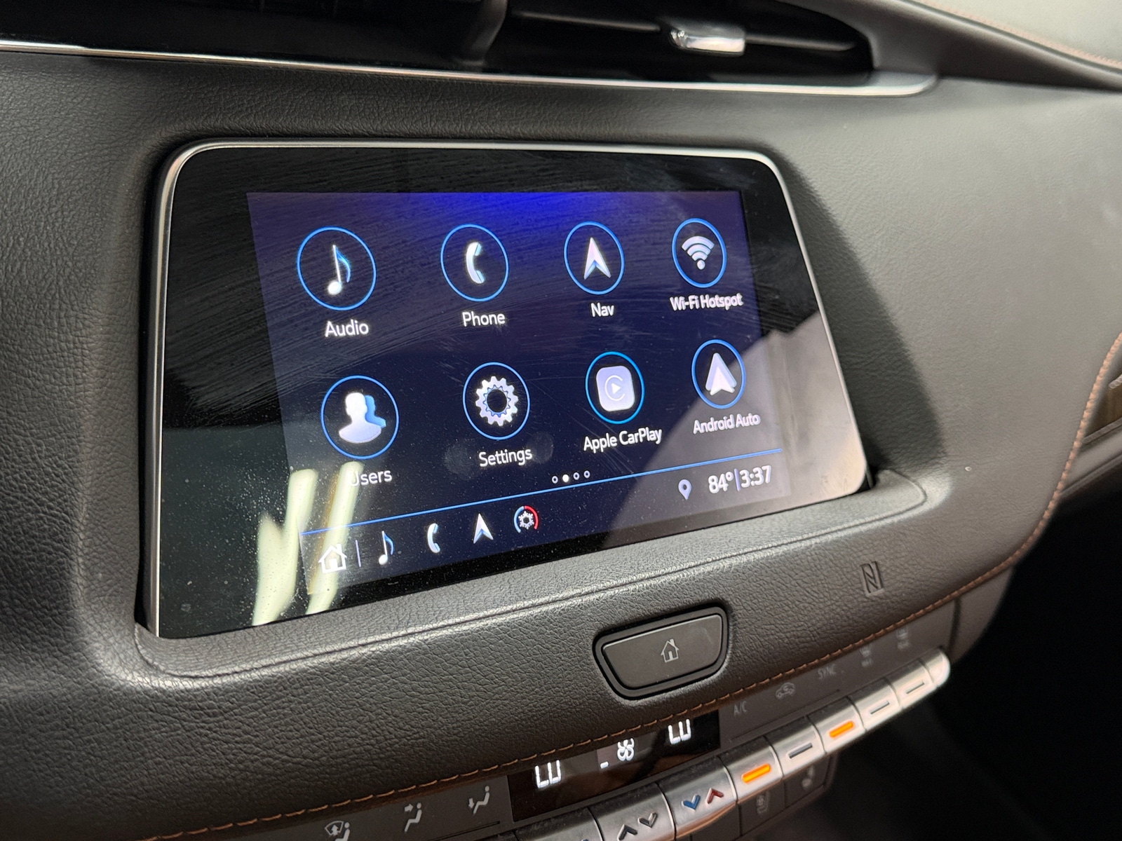Thumbnail: 2019 Cadillac XT4 - 3
