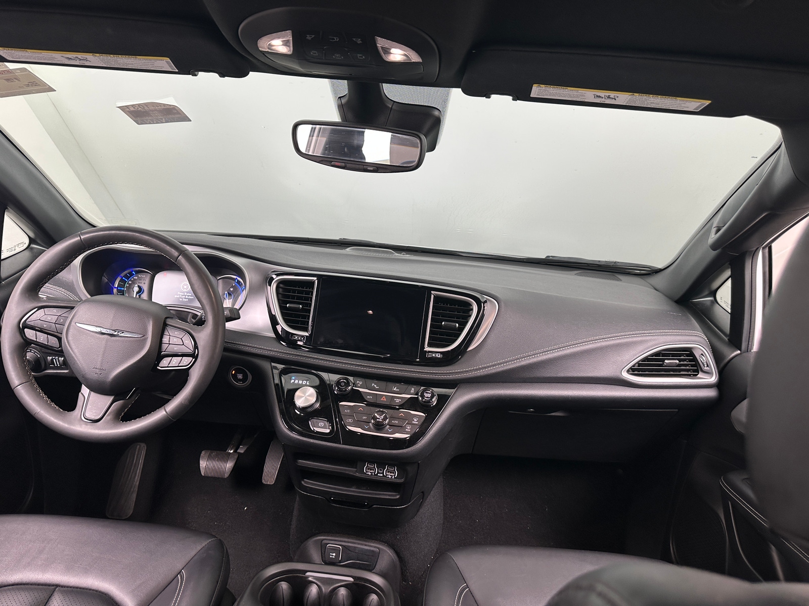 Thumbnail: 2024 Chrysler Pacifica - 2