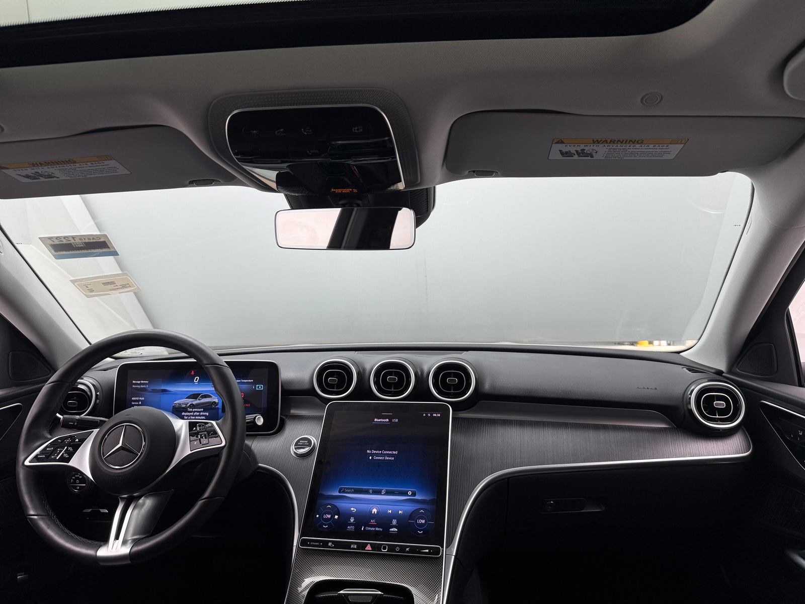 Thumbnail: 2023 Mercedes-Benz C-Class - 2