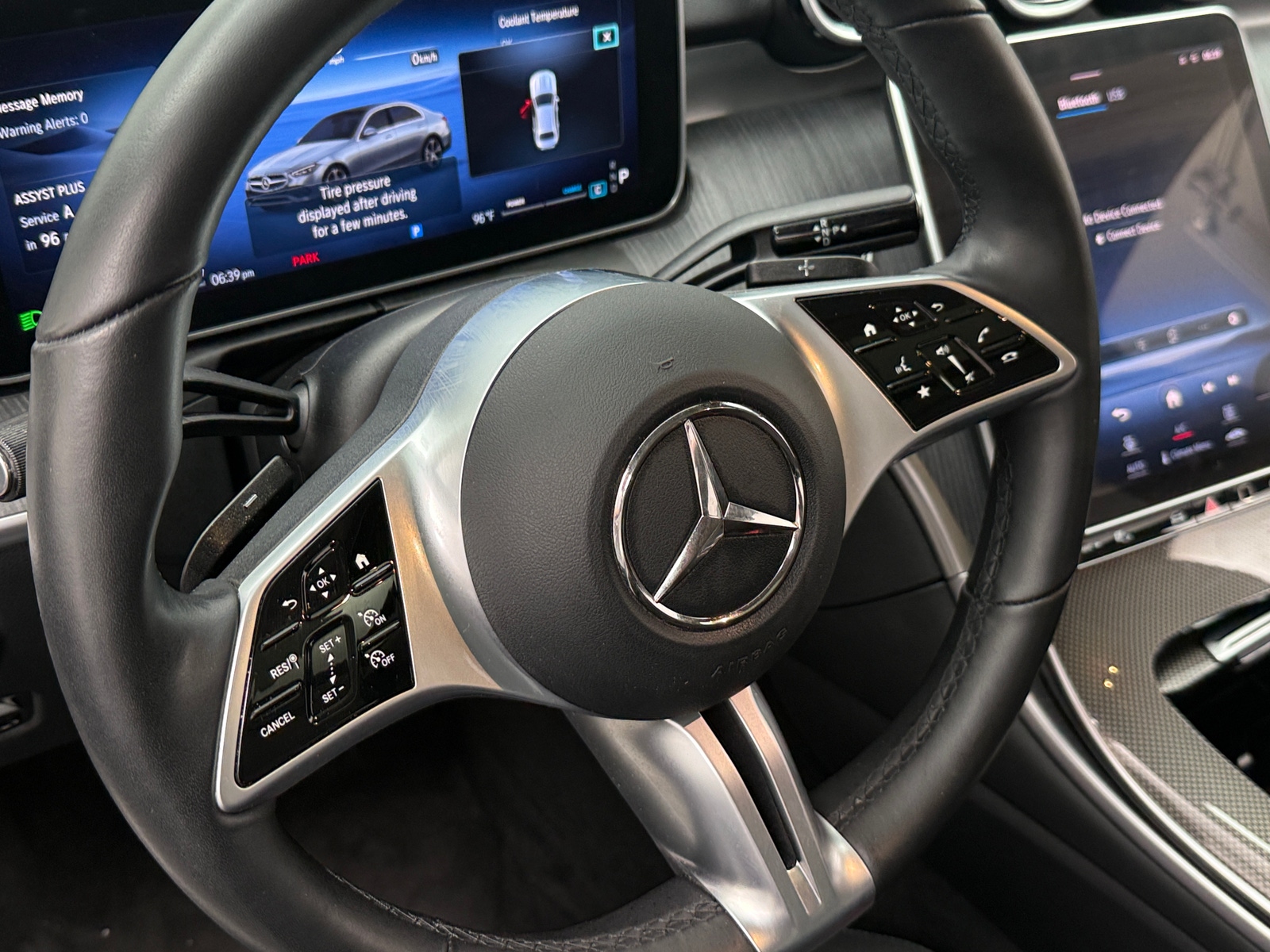 Thumbnail: 2023 Mercedes-Benz C-Class - 4