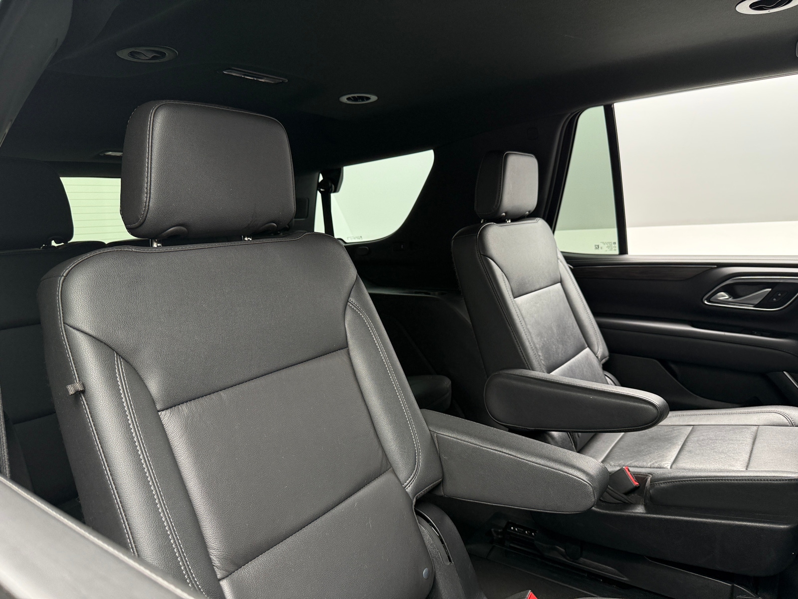 Thumbnail: 2022 Chevrolet Tahoe - 5